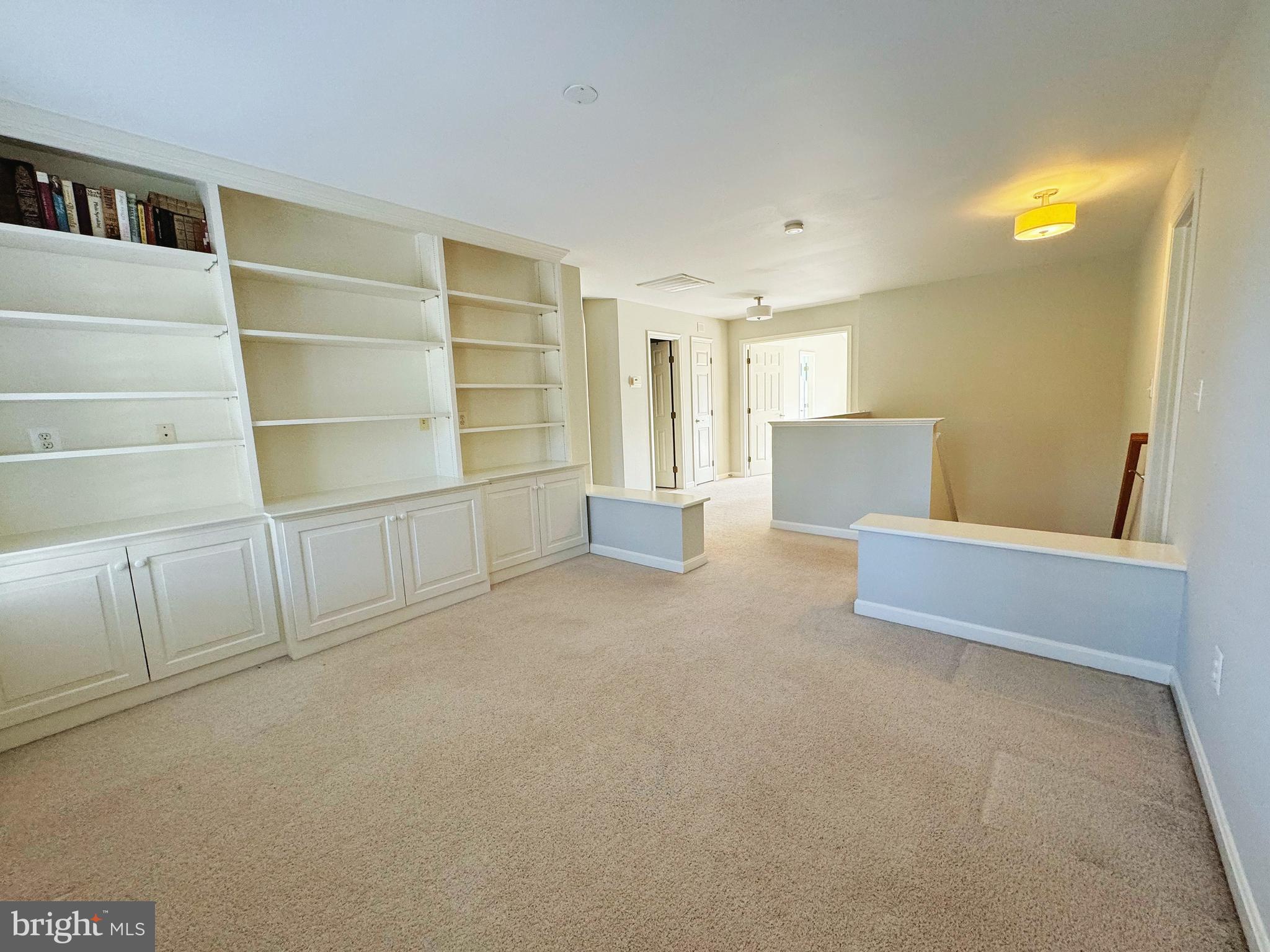 RETREAT AT SYCAMORE RIDG - Residential Lease