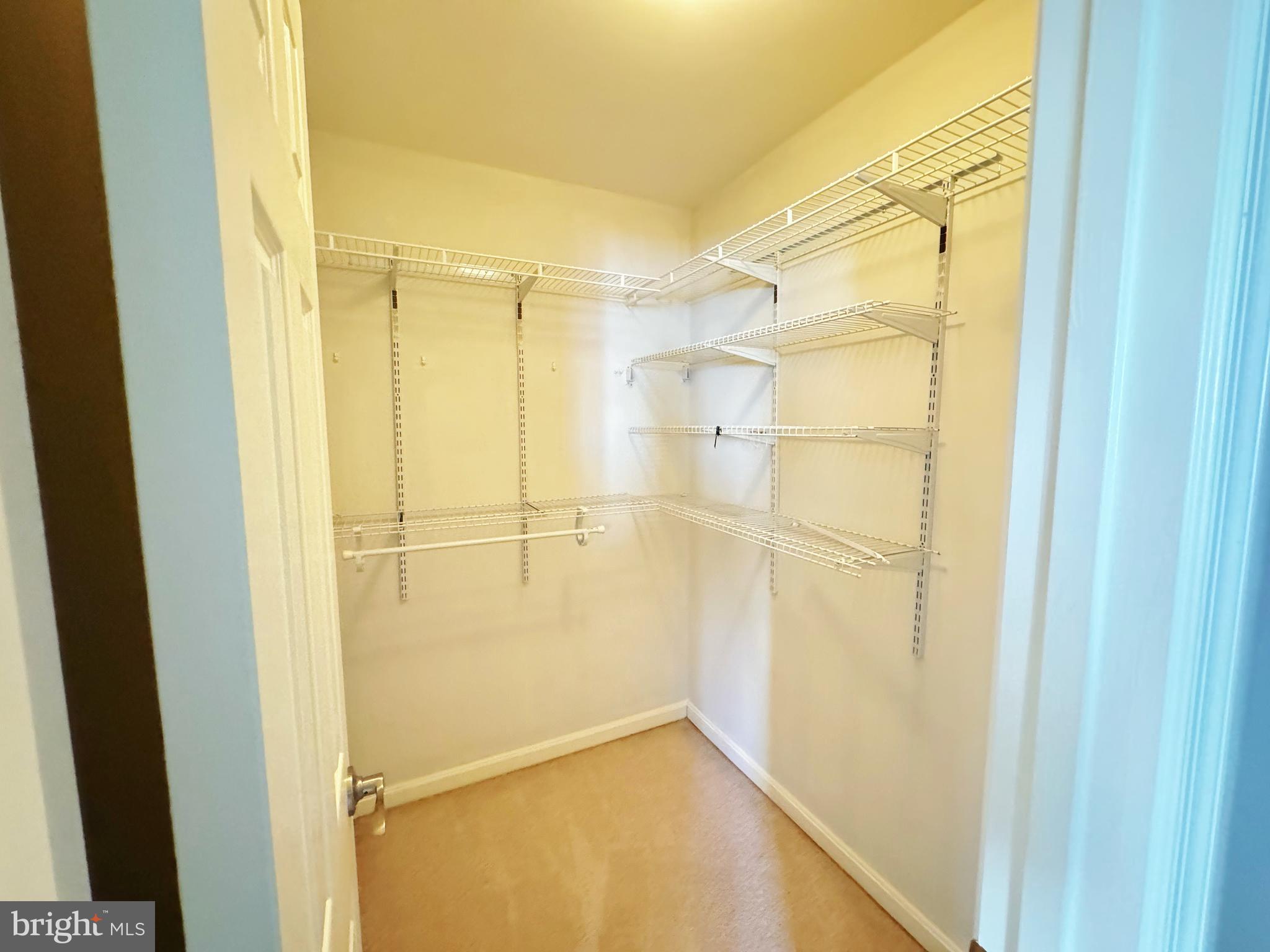 RETREAT AT SYCAMORE RIDG - Residential Lease