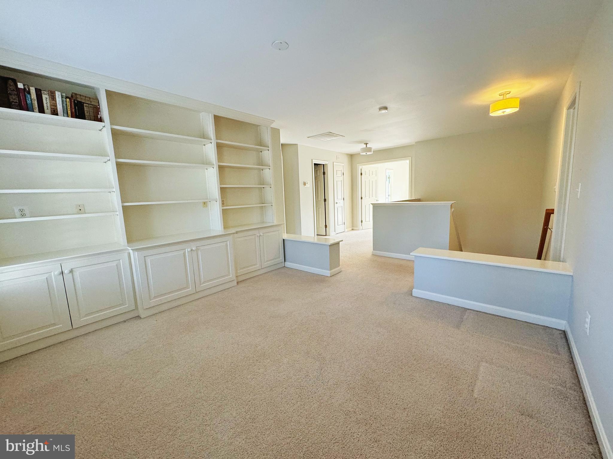 RETREAT AT SYCAMORE RIDG - Residential Lease