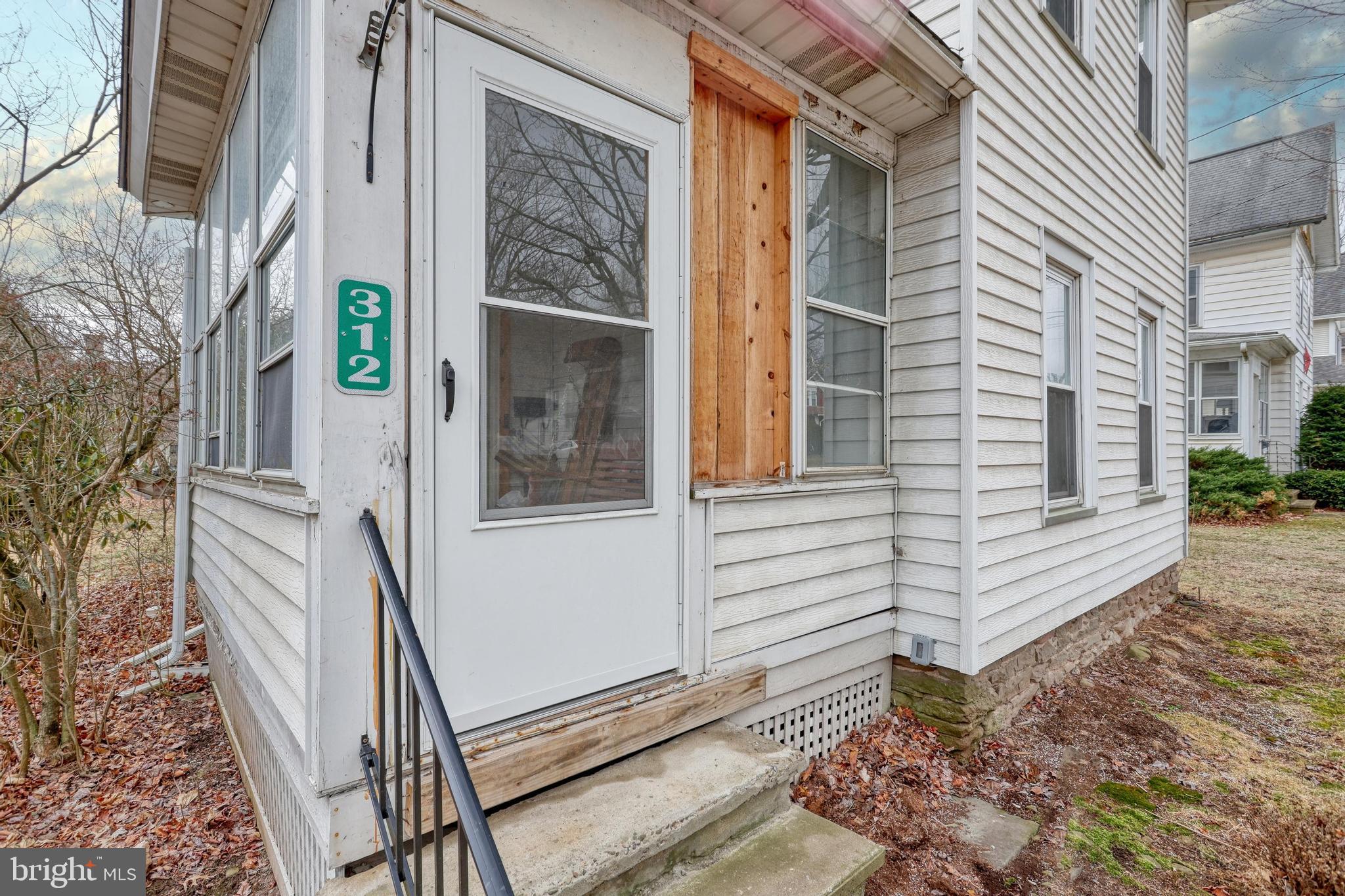 312 E UNION STREET
