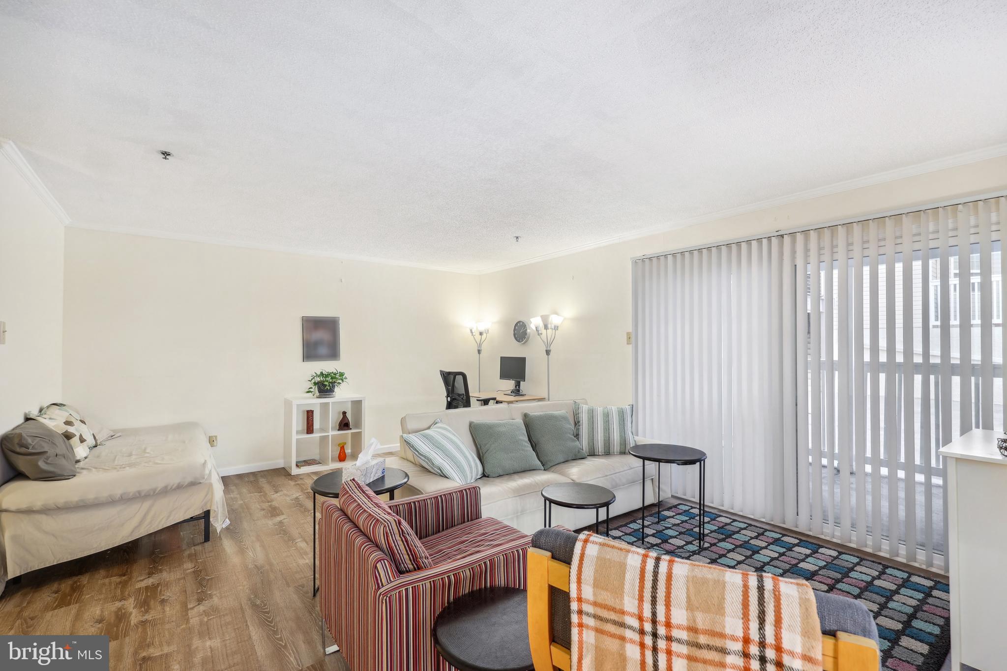 1524 LINCOLN WAY 106