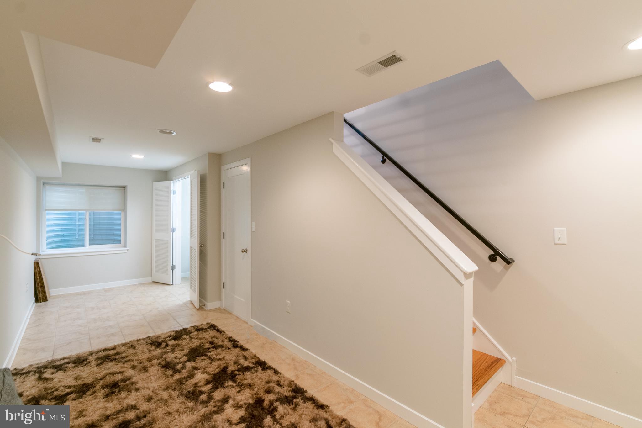 POINT BREEZE - Residential Lease