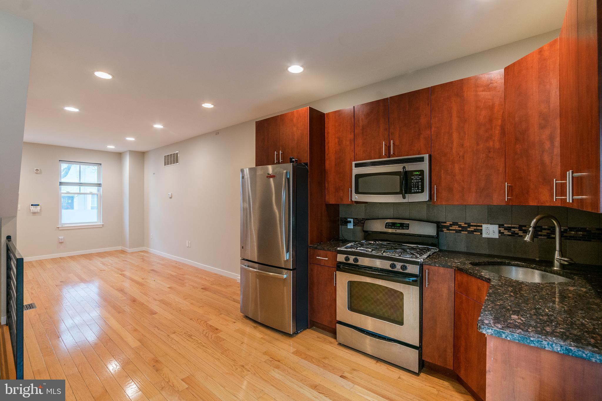 POINT BREEZE - Residential Lease