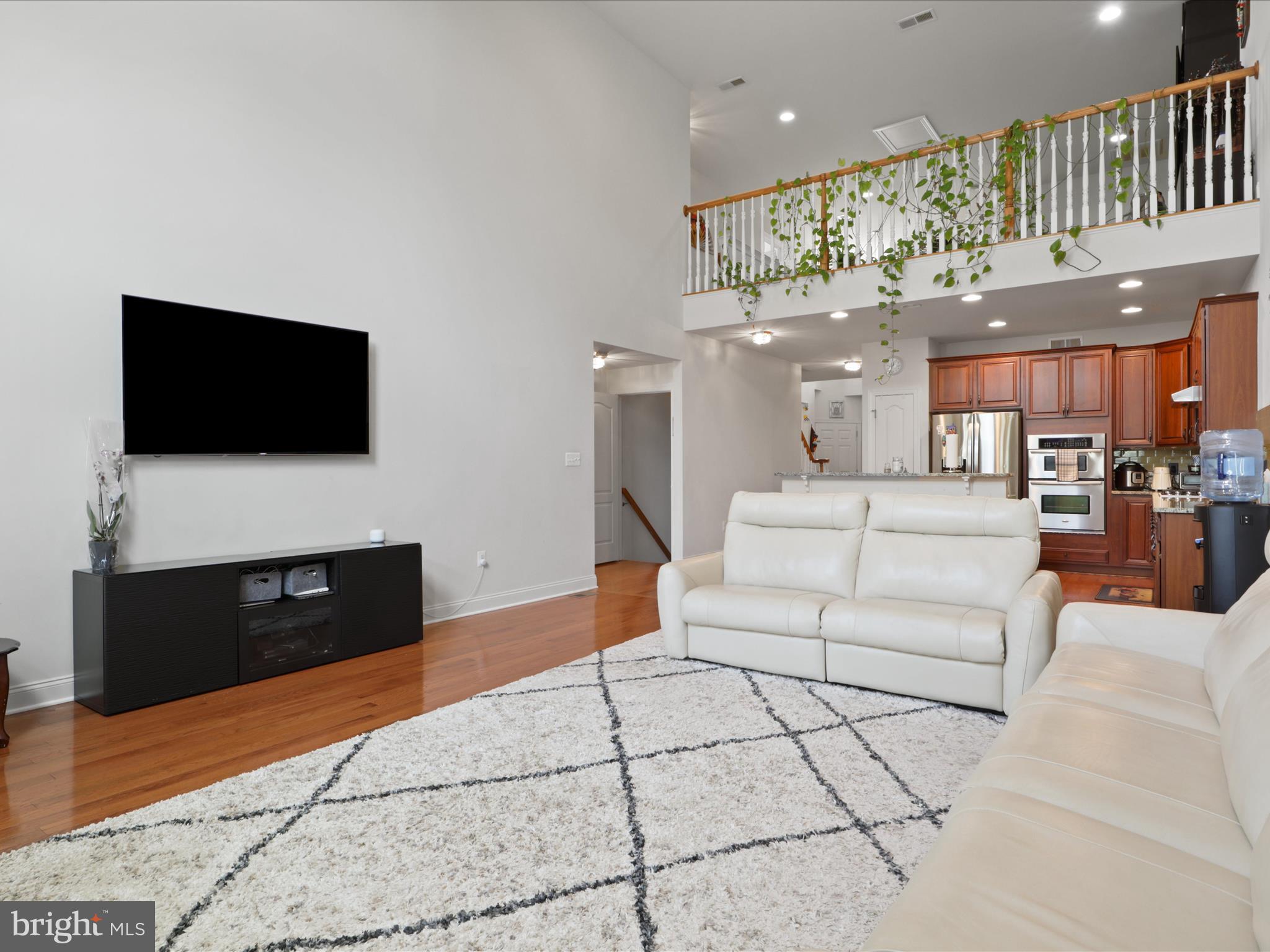 LOUDOUN VALLEY ESTATES 2 - Residential Lease