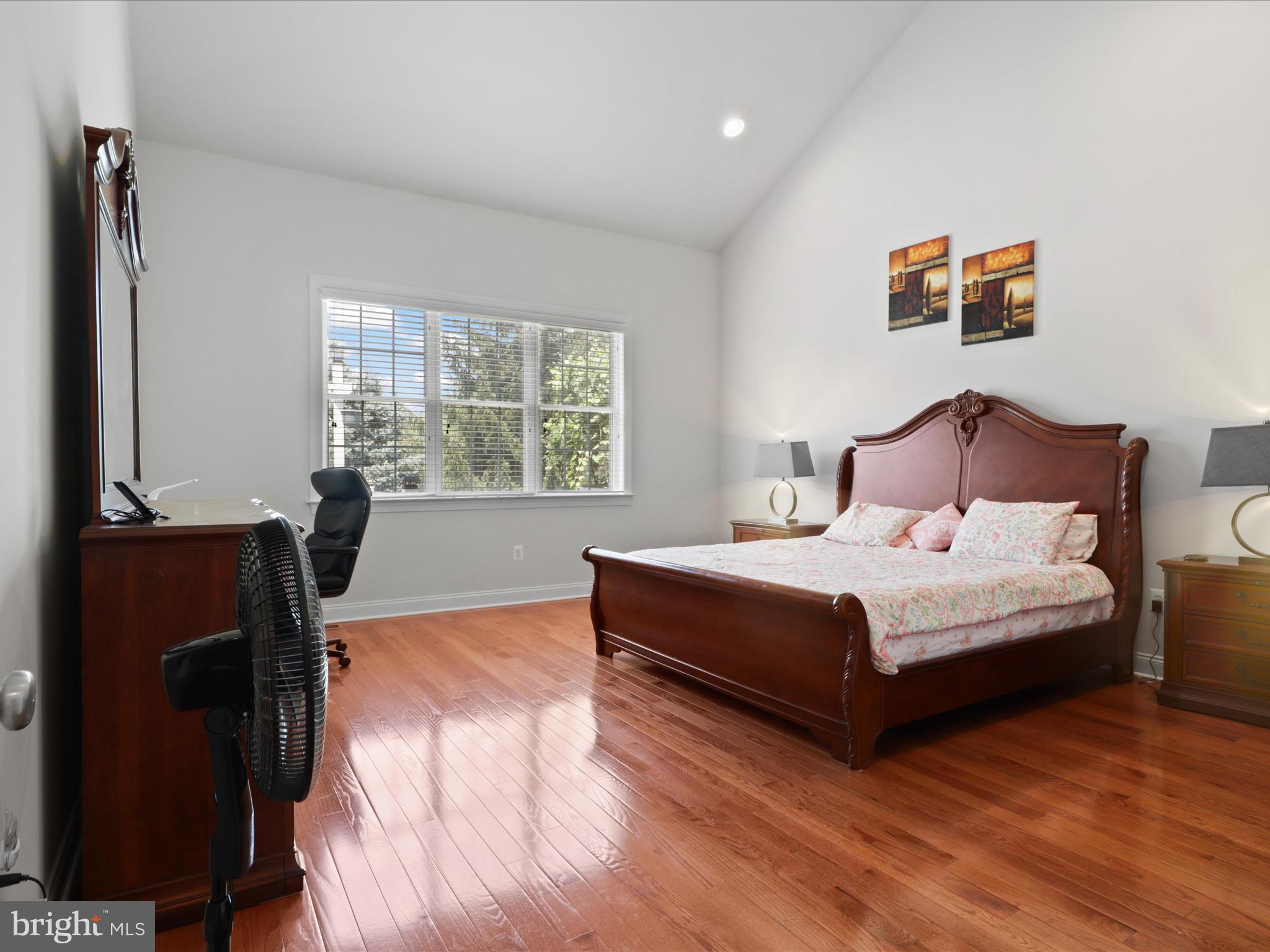 LOUDOUN VALLEY ESTATES 2 - Residential Lease