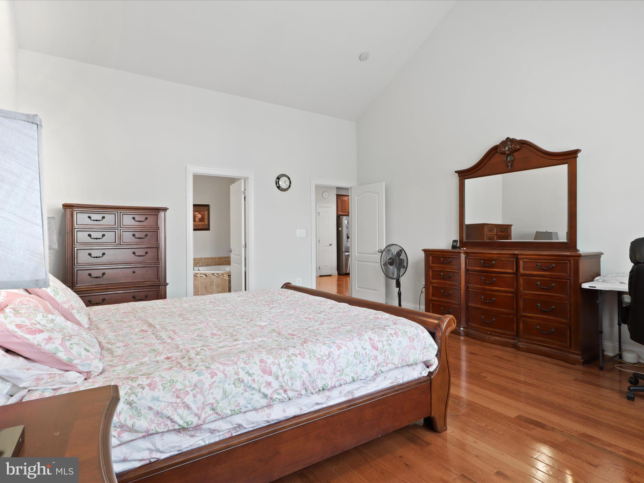 LOUDOUN VALLEY ESTATES 2 - Residential Lease