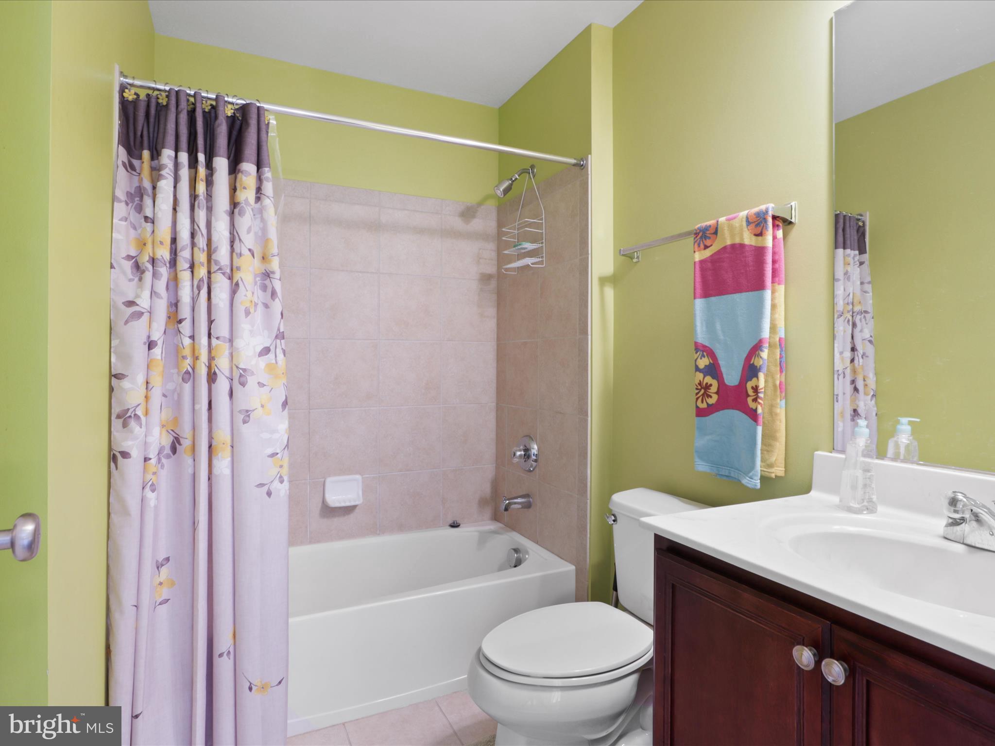 LOUDOUN VALLEY ESTATES 2 - Residential Lease