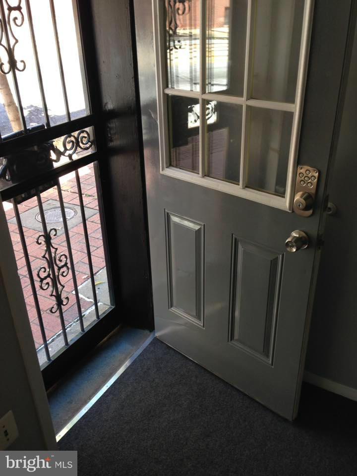 MOUNT VERNON PLACE HISTORIC DISTRICT - Residential