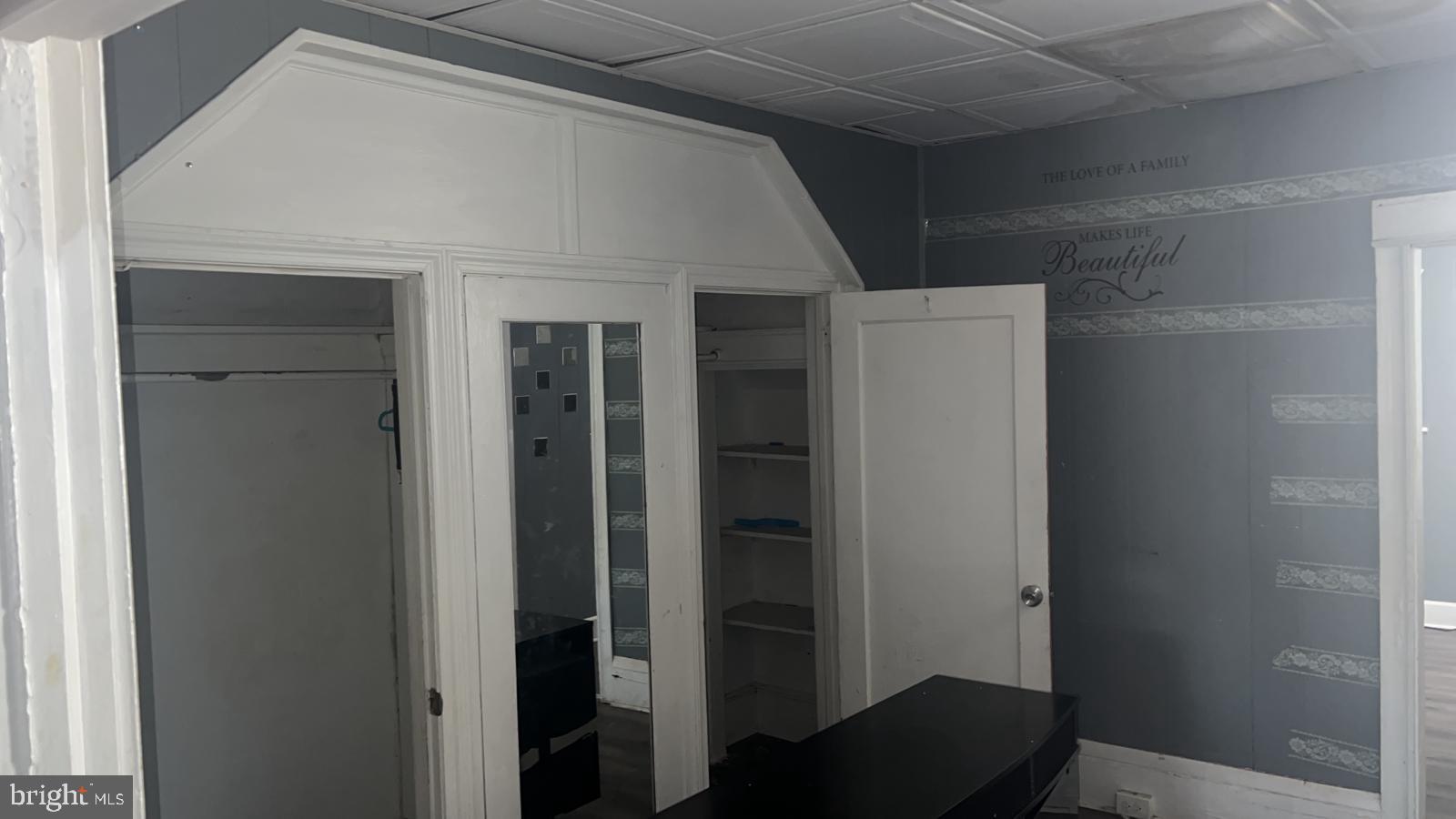 PHILADELPHIA - Residential