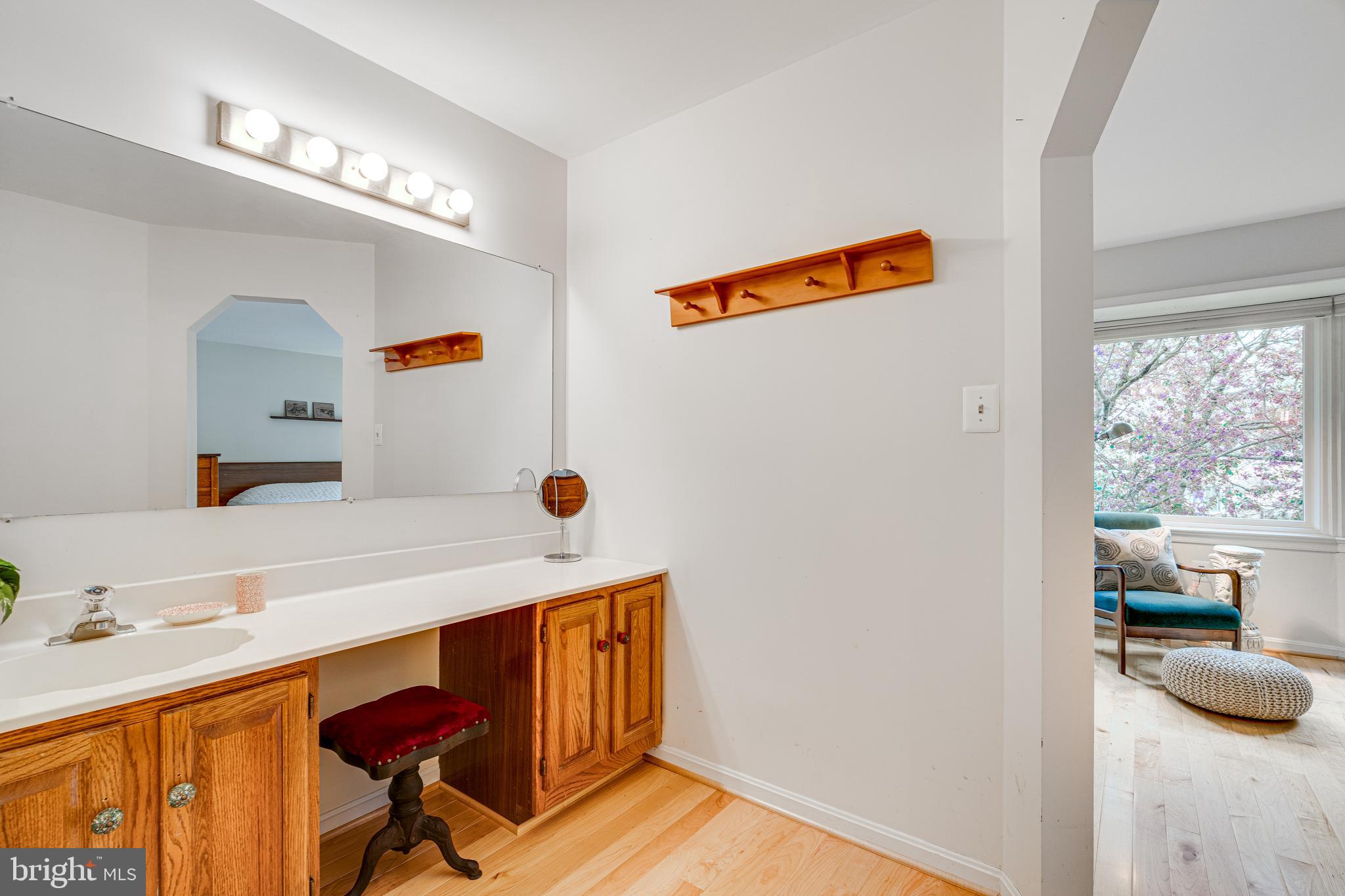 FAIR WOODS - Residential