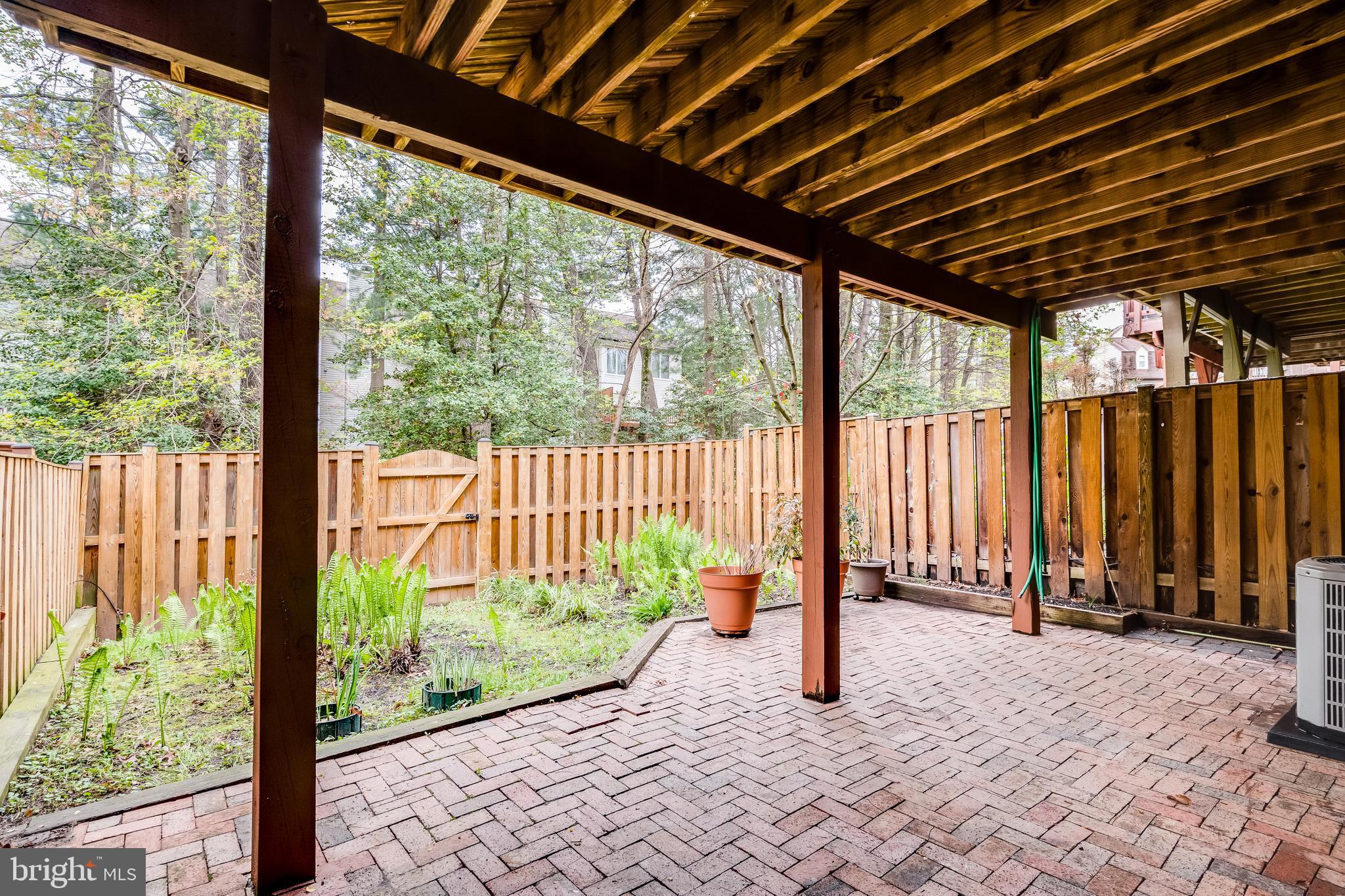 FAIR WOODS - Residential