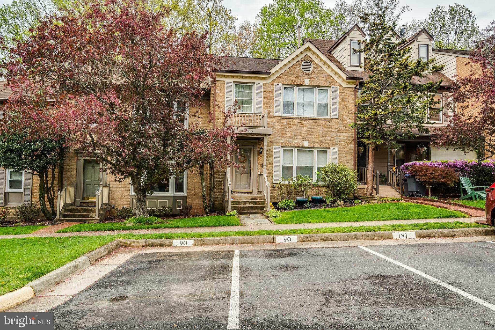 FAIR WOODS - Residential