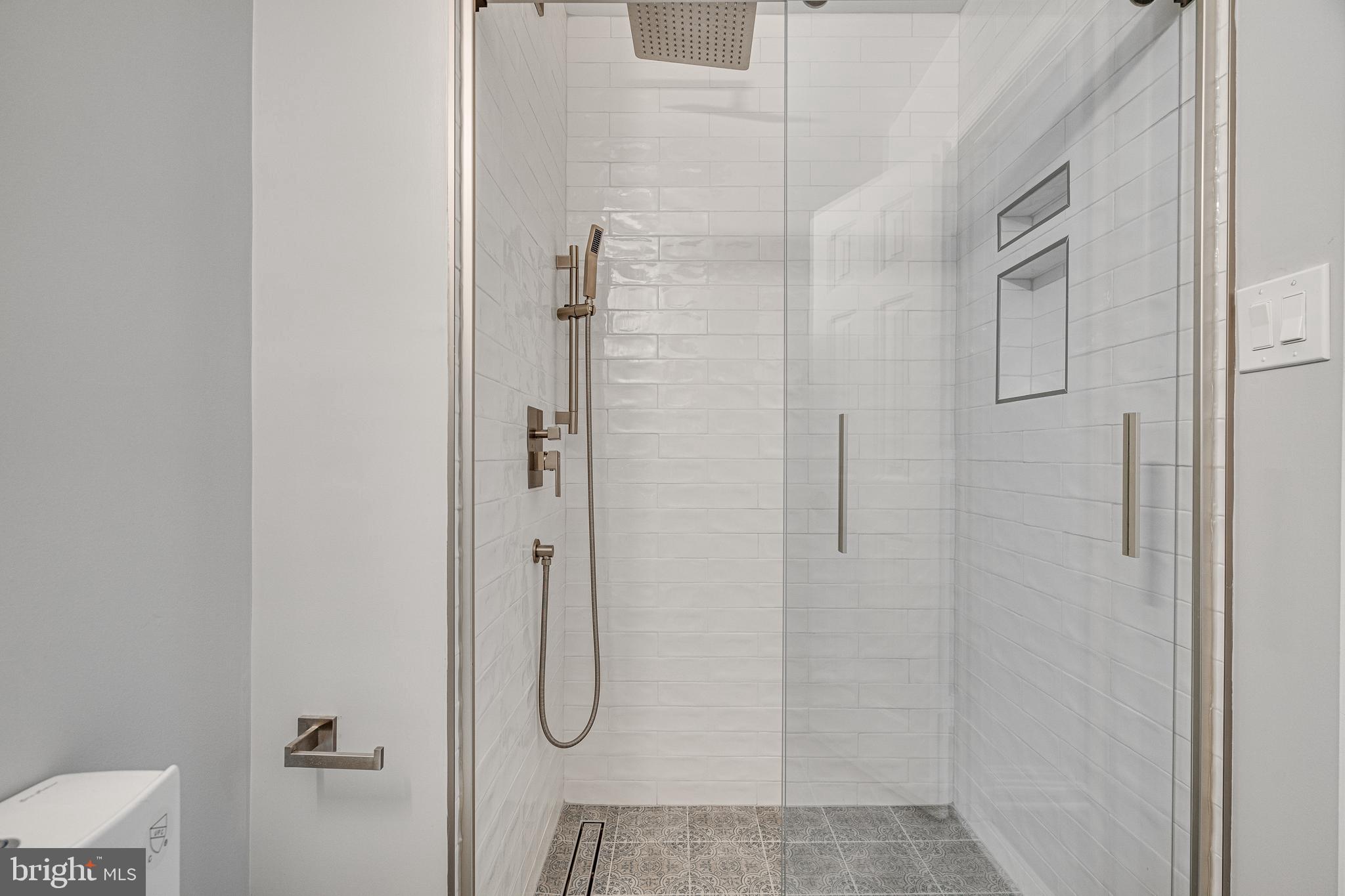 FAIR WOODS - Residential