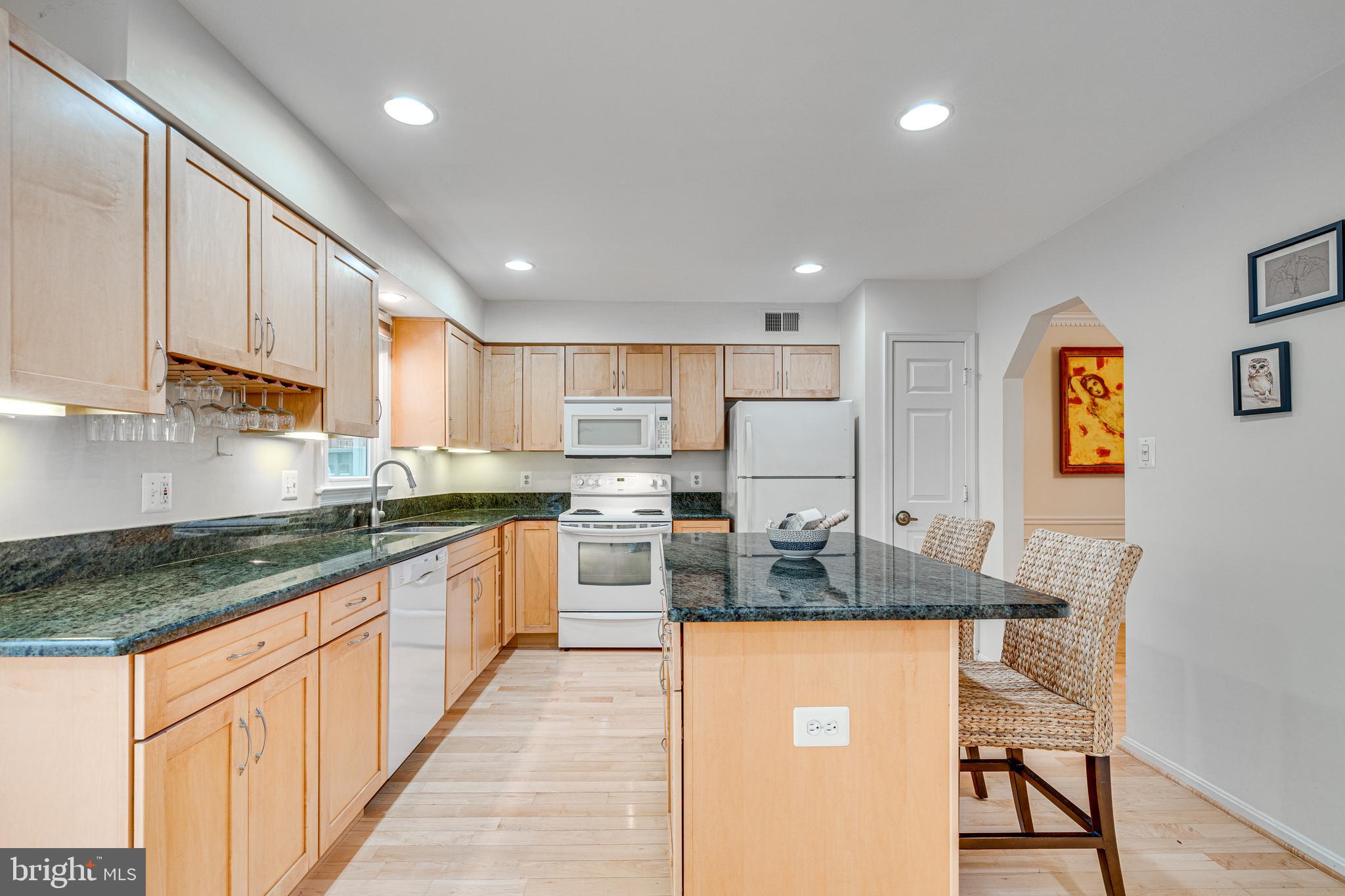 FAIR WOODS - Residential