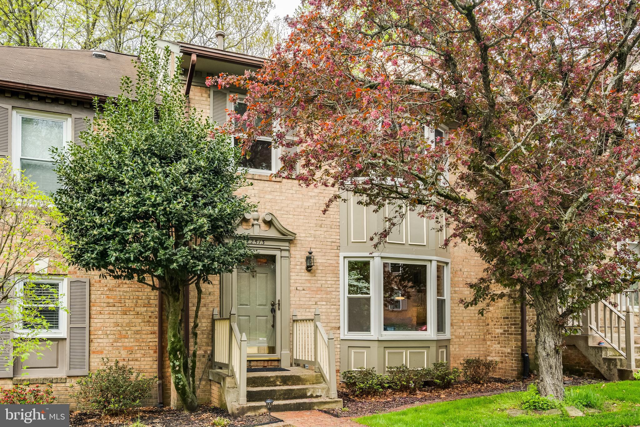 FAIR WOODS - Residential