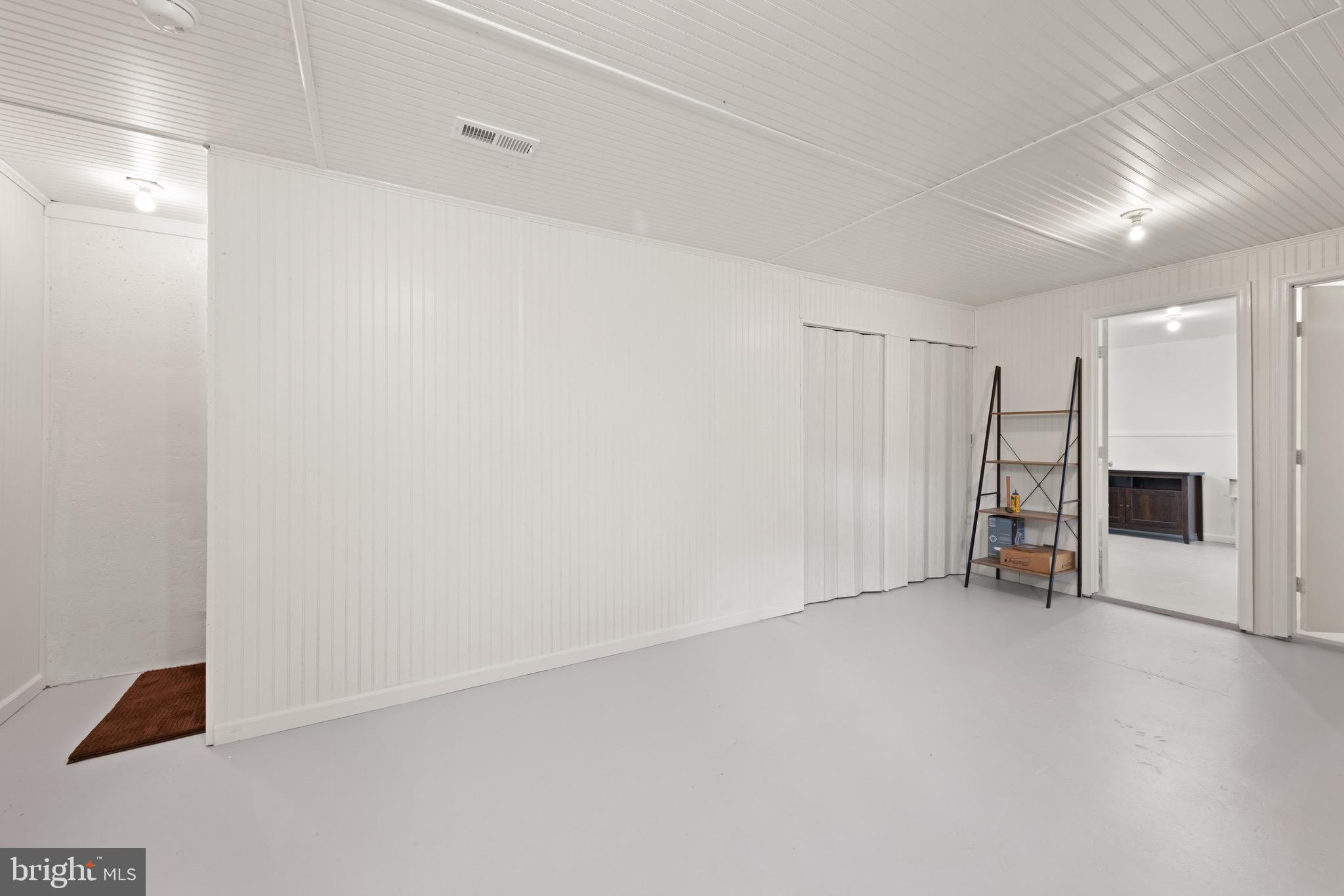 HAGERSTOWN - Residential