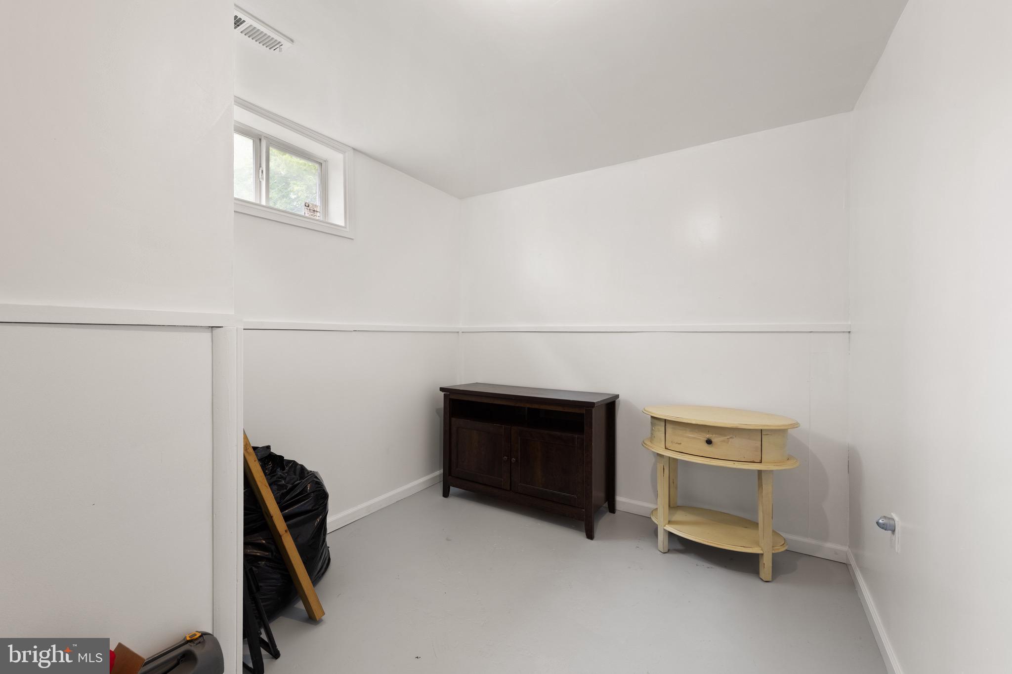 HAGERSTOWN - Residential