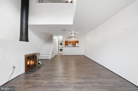 Photo of 3914 Woodhue Place #6, ALEXANDRIA, VA 22309 (MLS # VAFX2300680)