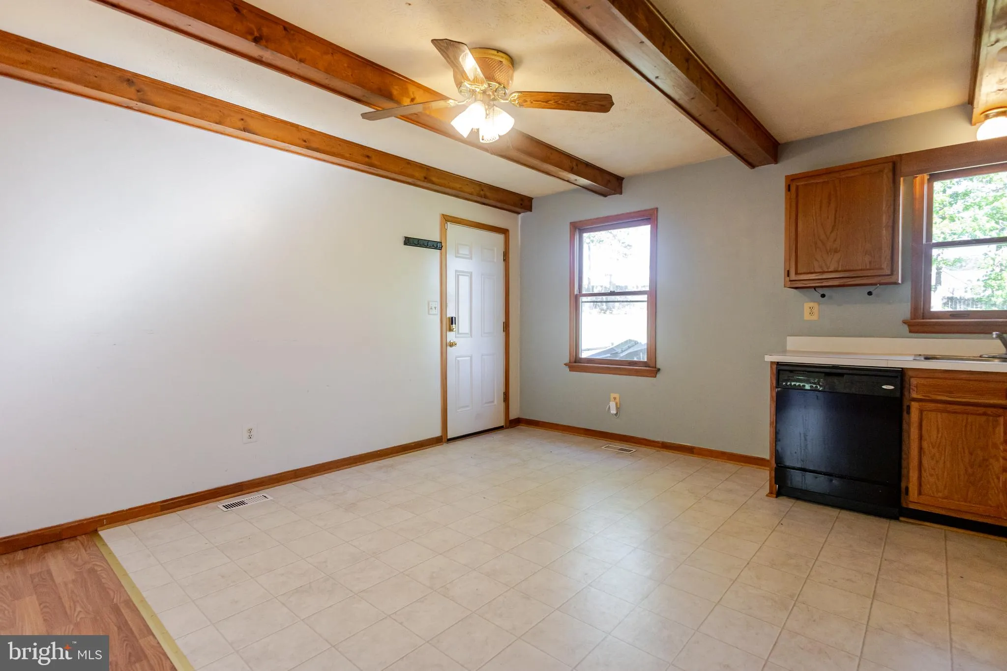 Spotsylvania, Virginia 22553, United States, 3 Bedrooms Bedrooms, ,1 BathroomBathrooms,Residential,Active,119122