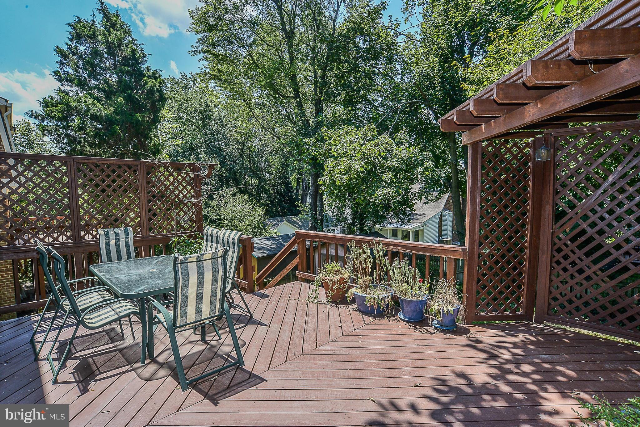 KINGS MANOR - Residential Lease