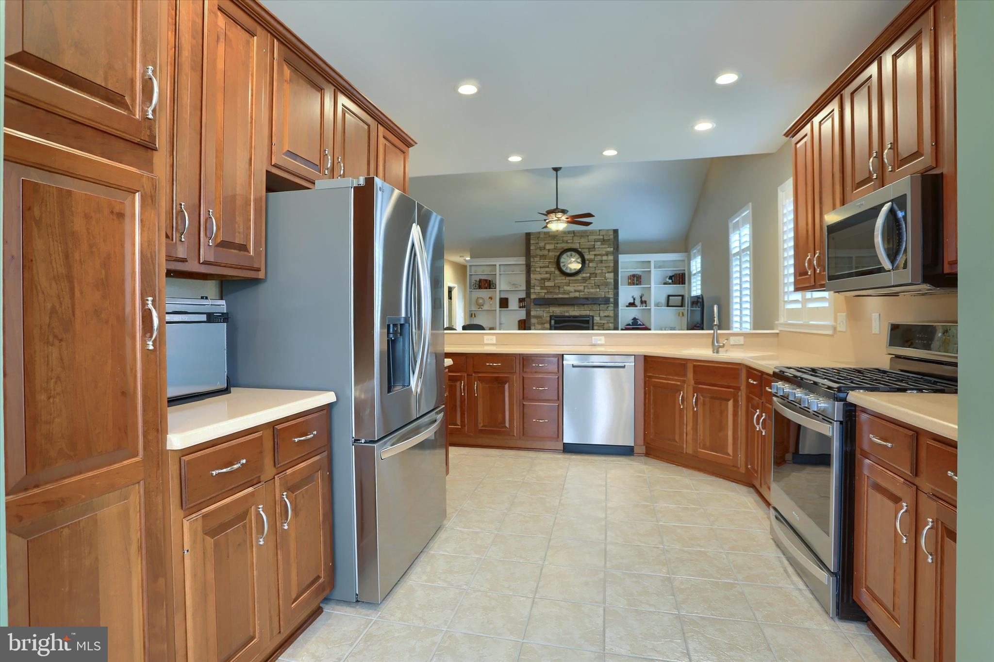 5405 RIVENDALE BOULEVARD