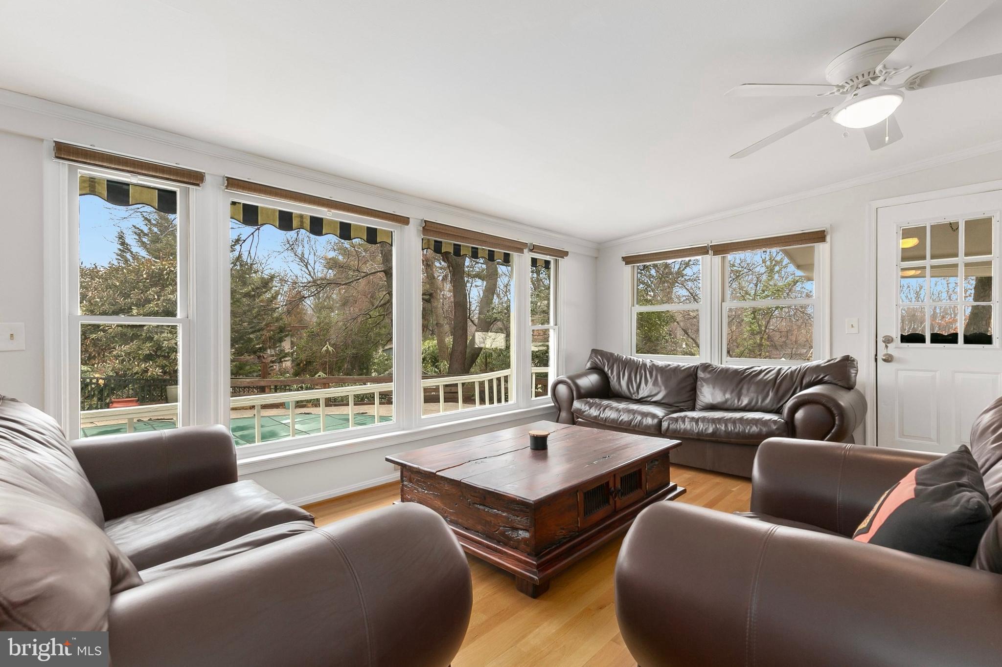 WOODSIDE PARK - Residential