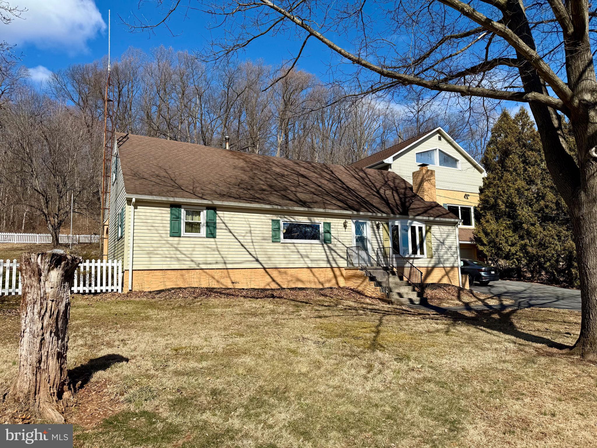 1055 SWAMP BRIDGE ROAD