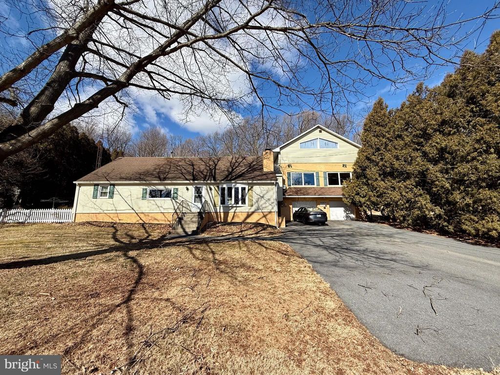 Photo of 1055 Swamp Bridge Road, DENVER, PA 17517 (MLS # PALA2064676)