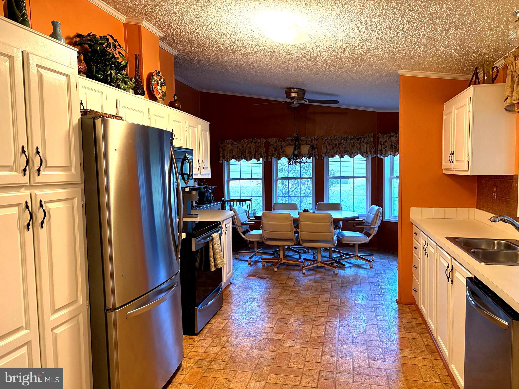 WALNUT MEADOWS - Residential