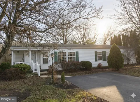 30 Greenbriar Court, Harleysville, PA 19438 - MLS#: PAMC2162884