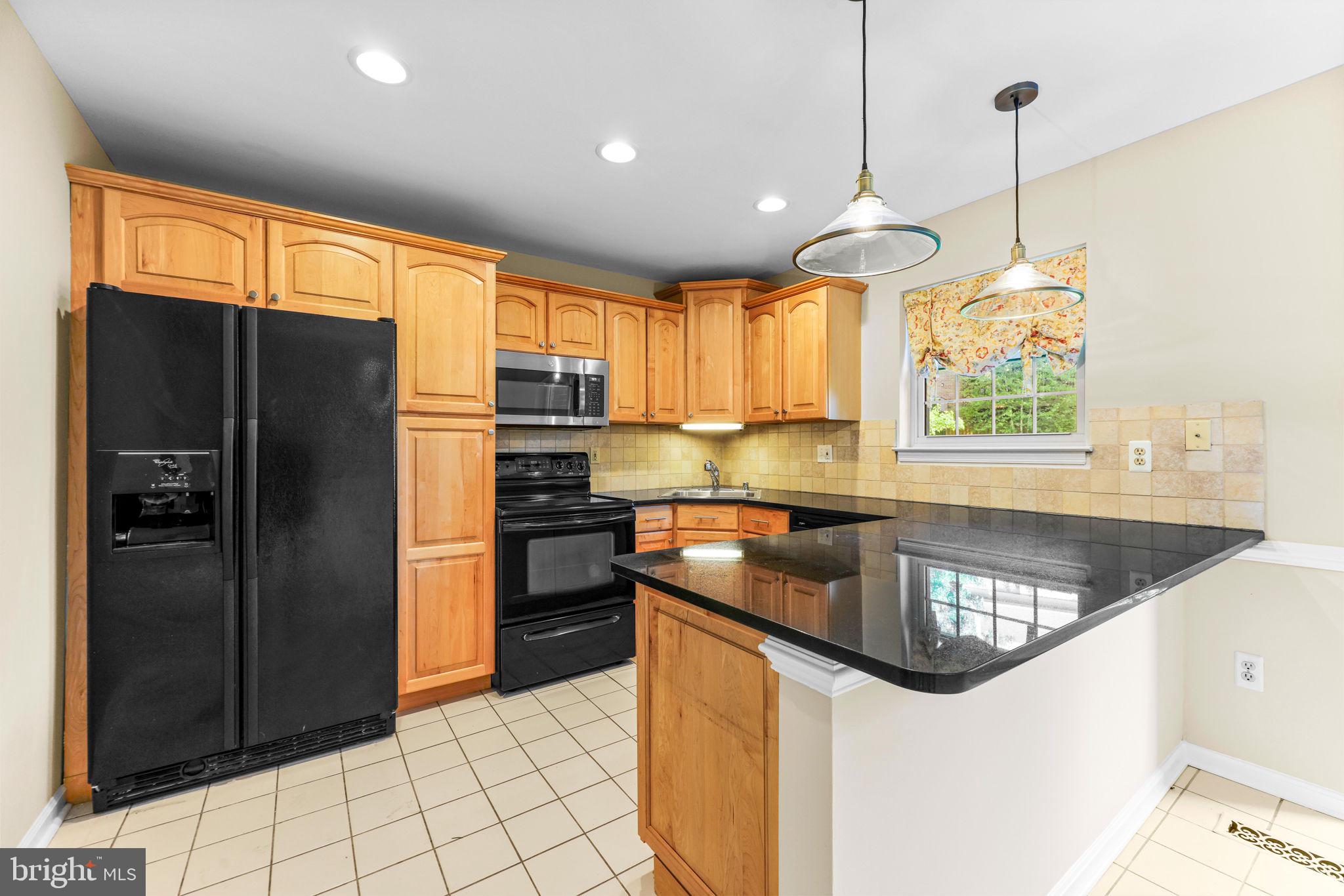 LOVETON FARMS - Residential