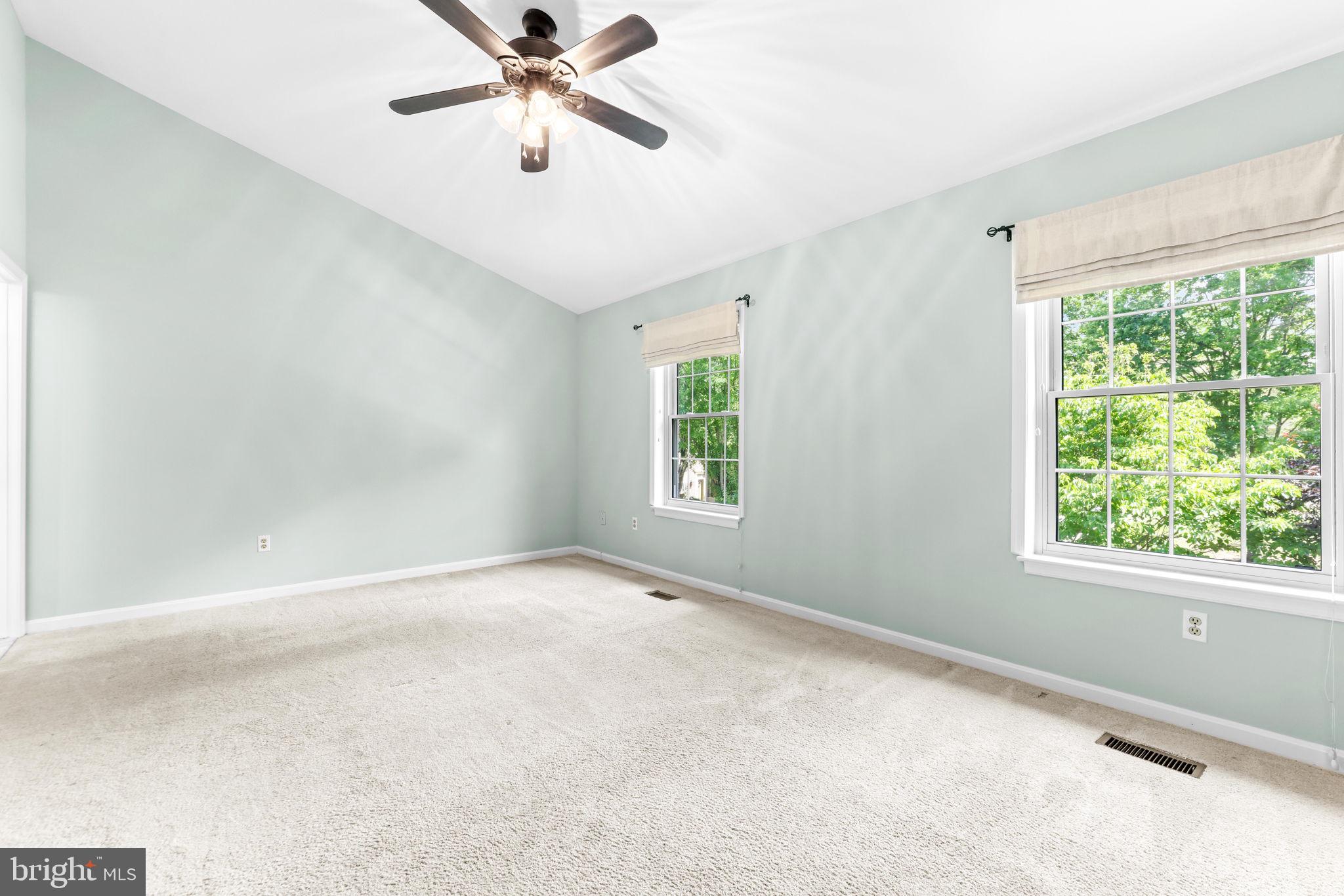 LOVETON FARMS - Residential