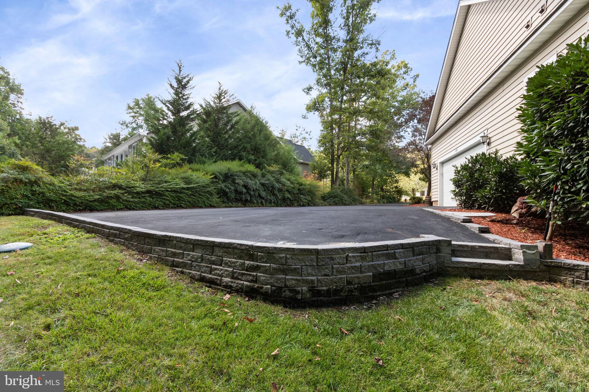 FAWN LAKE - Residential