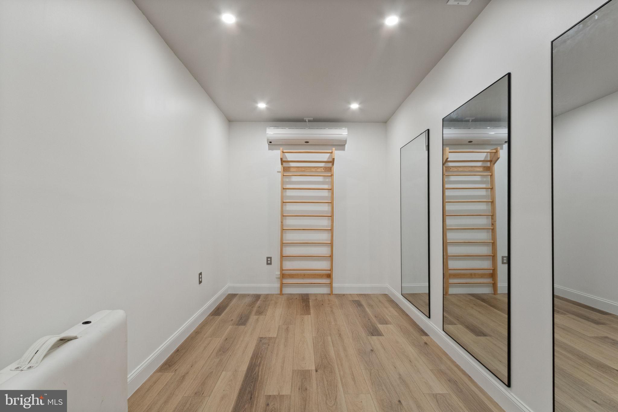 FAWN LAKE - Residential