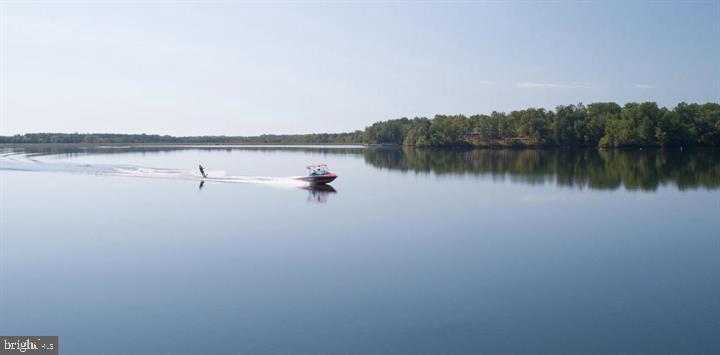 FAWN LAKE - Residential