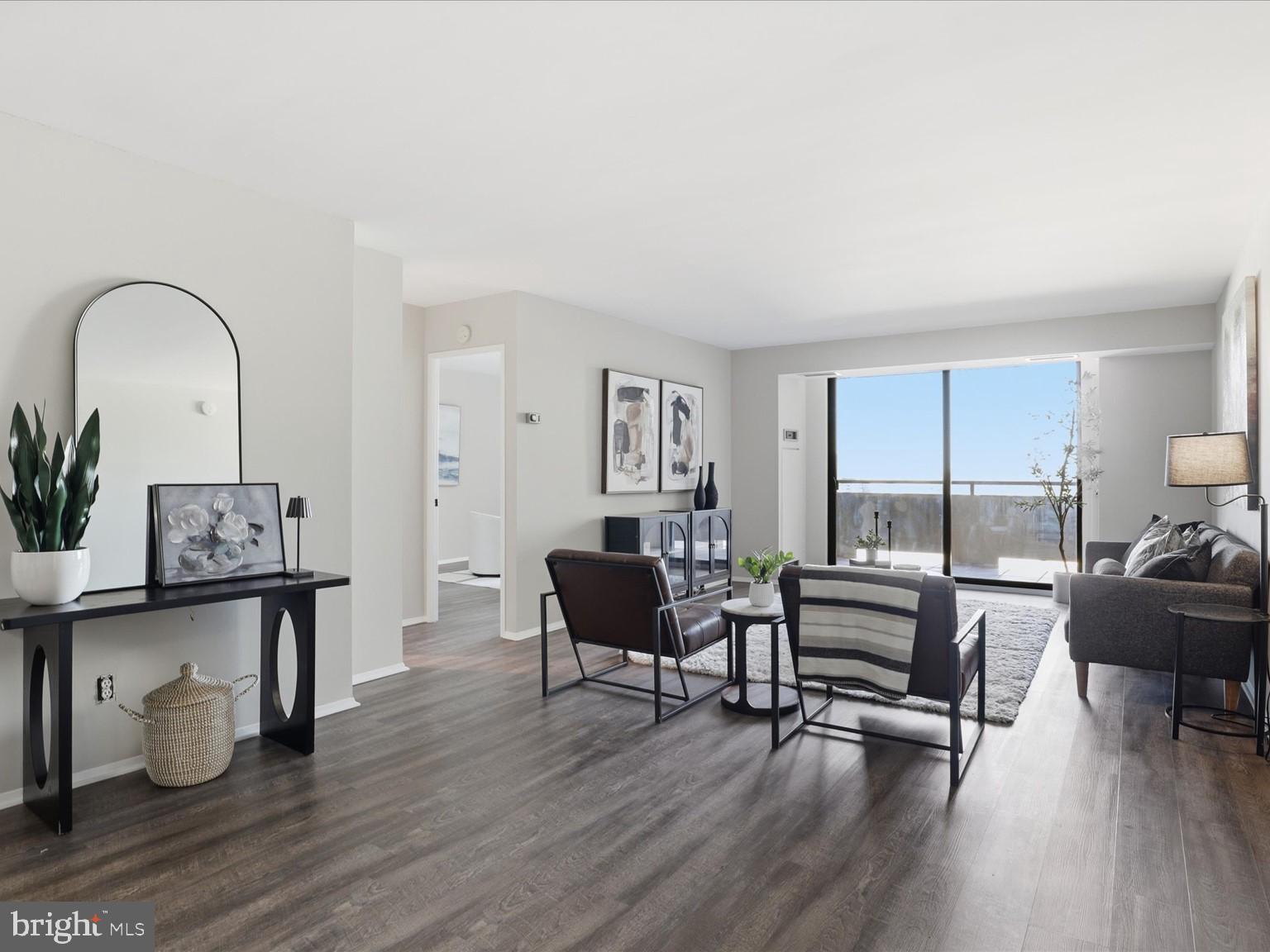 1800 OLD MEADOW ROAD 1017