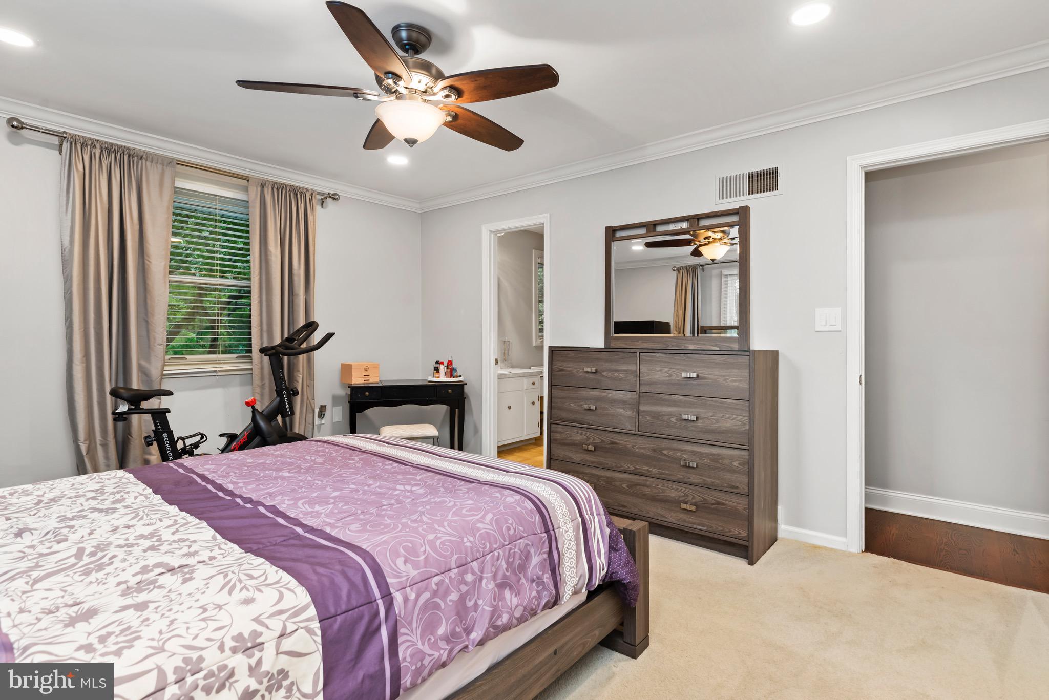 CHESTNUT HILLS - Residential