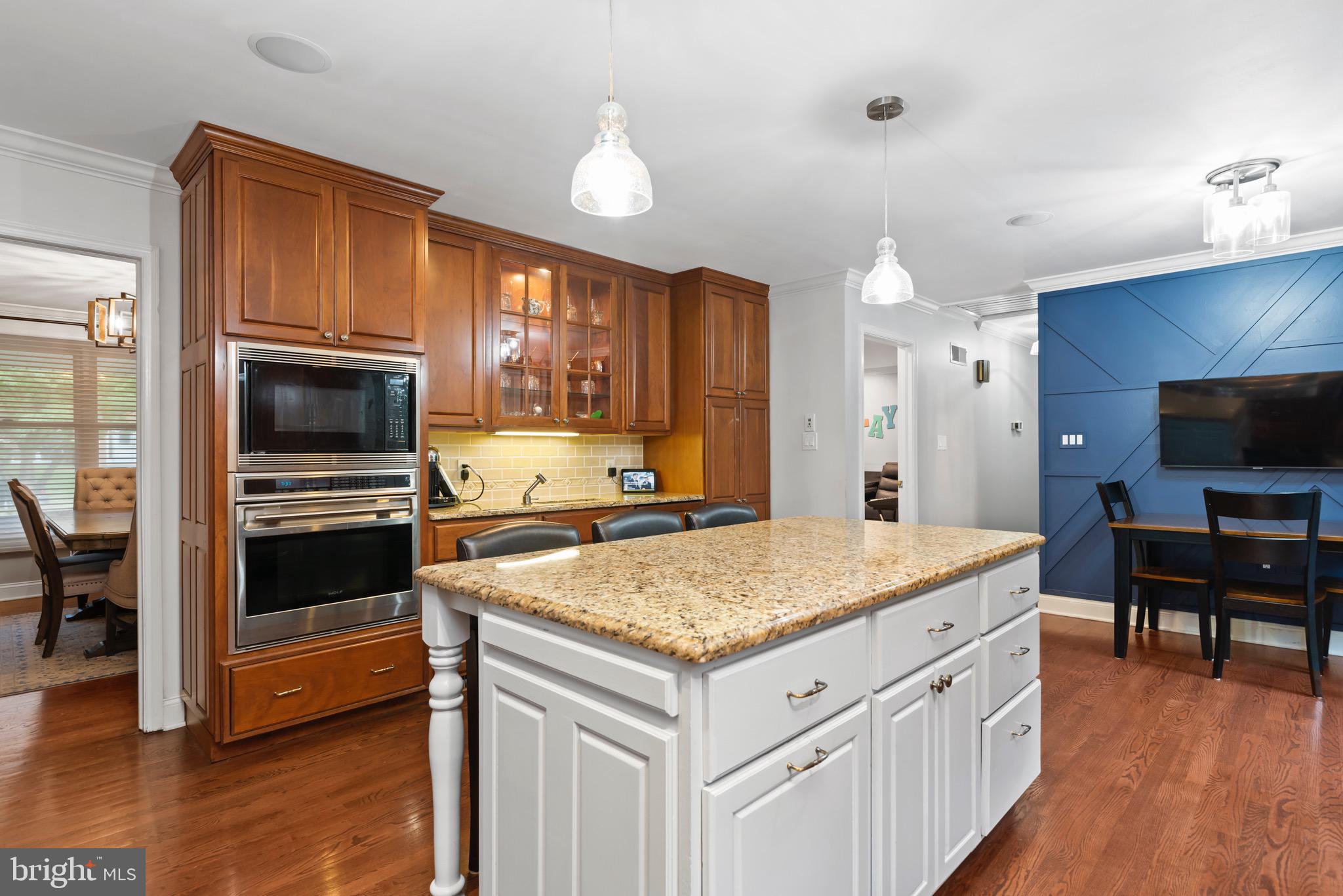 CHESTNUT HILLS - Residential