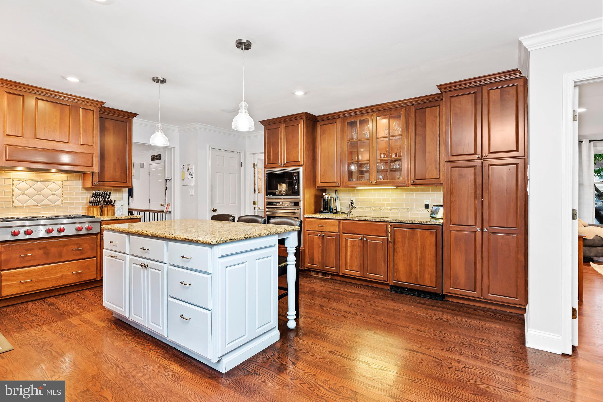 CHESTNUT HILLS - Residential