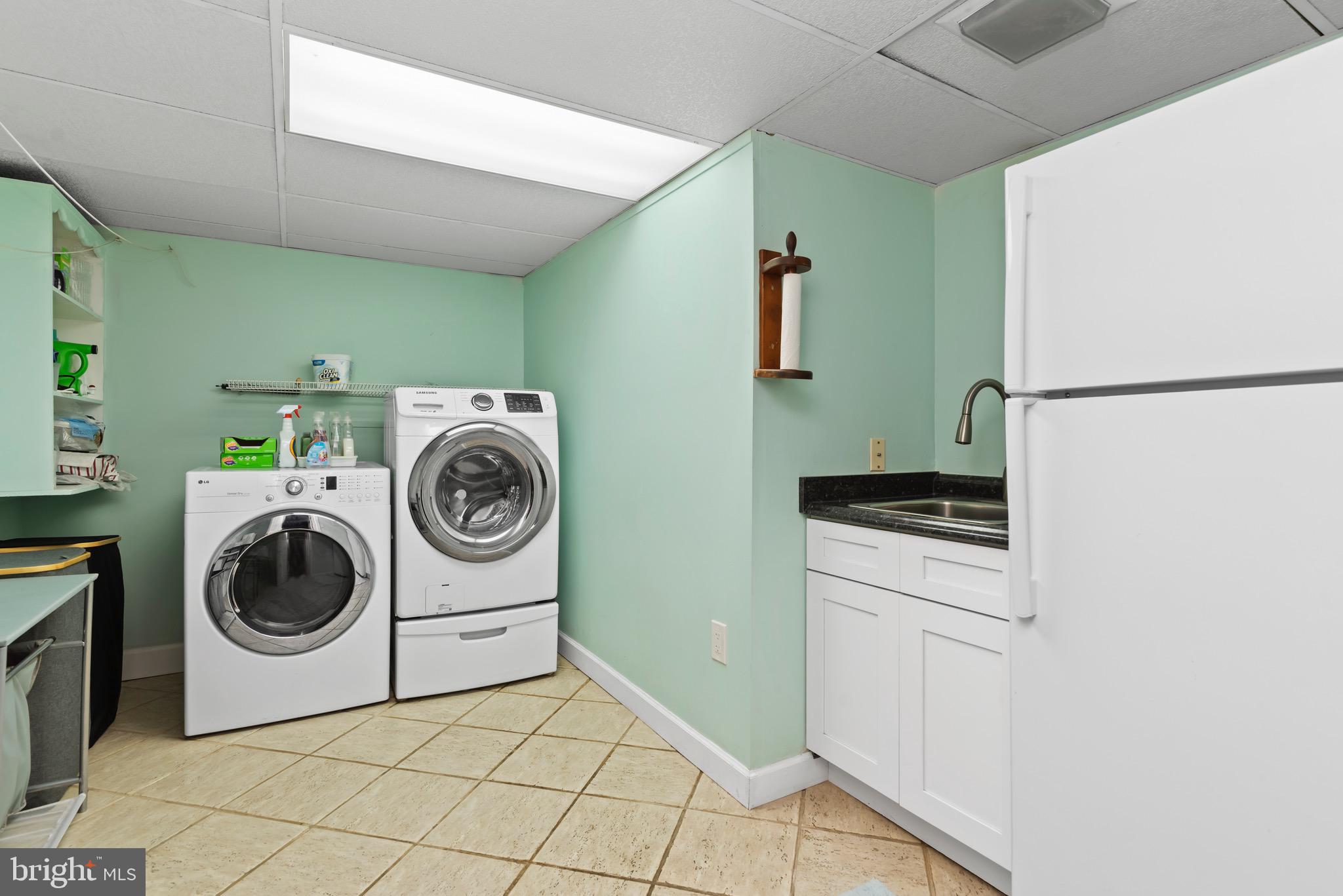 CHESTNUT HILLS - Residential