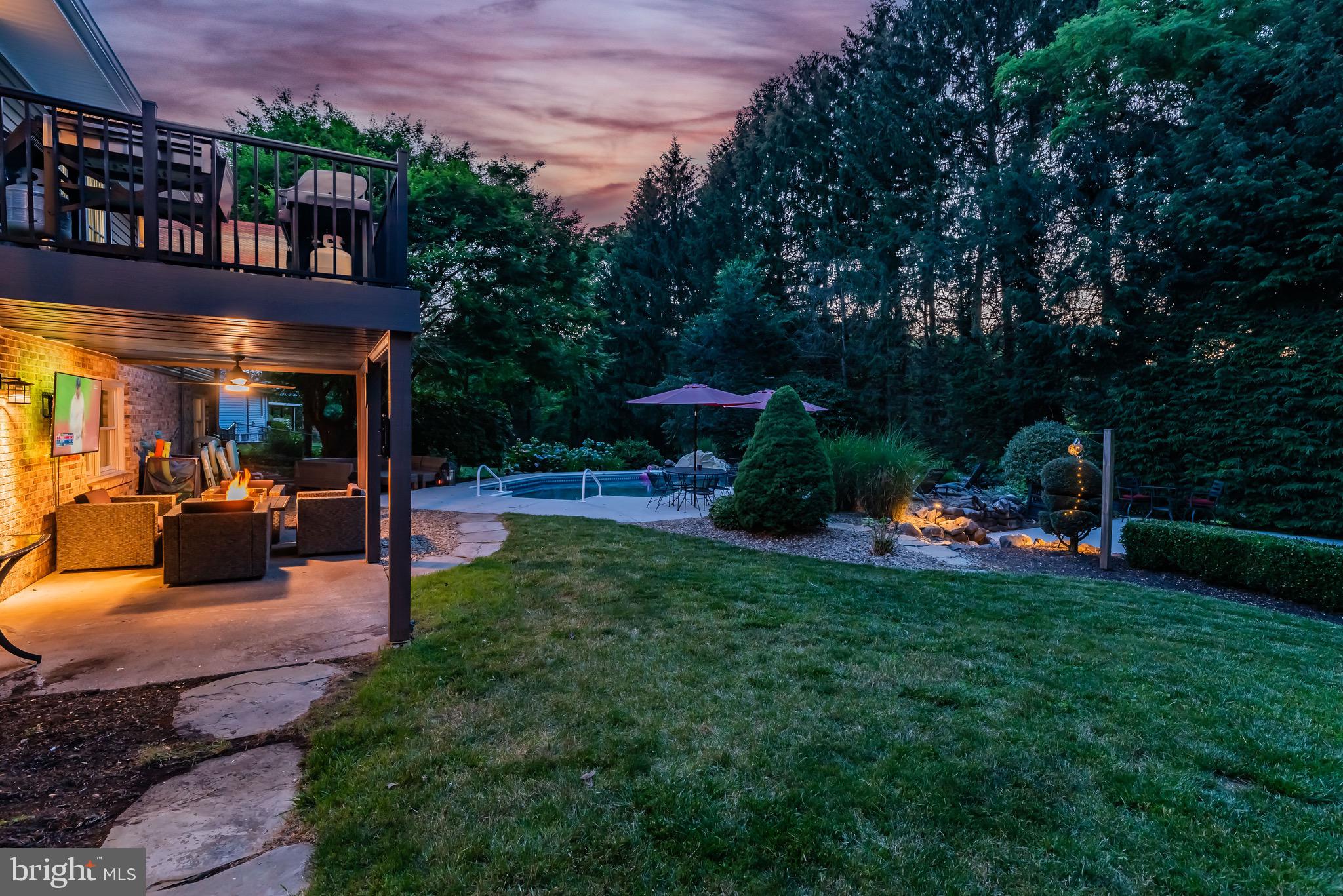 CHESTNUT HILLS - Residential