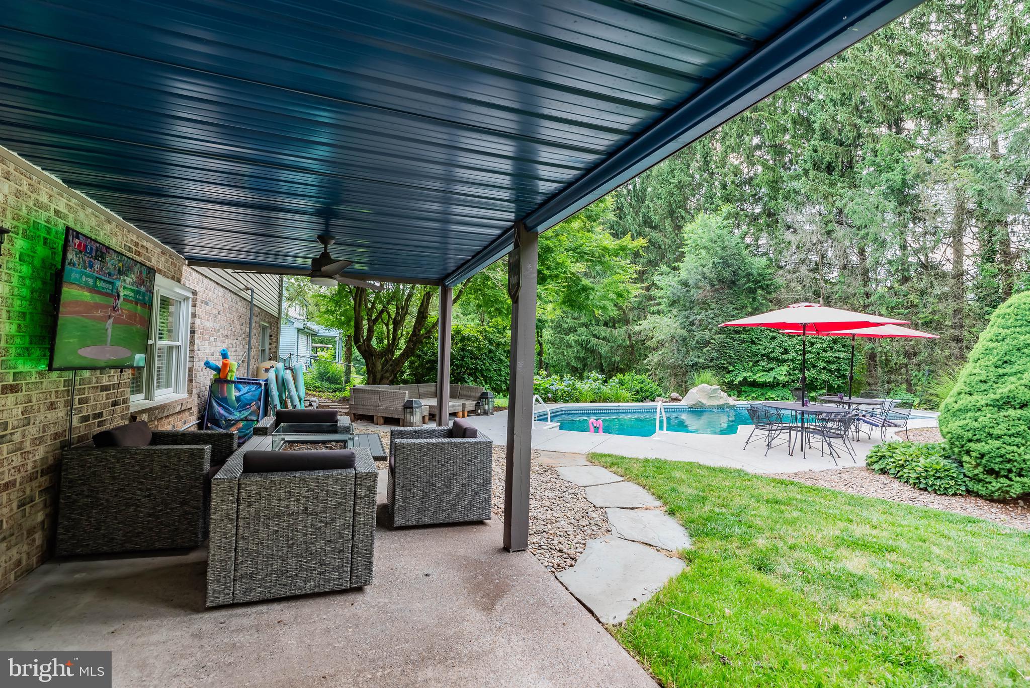 CHESTNUT HILLS - Residential