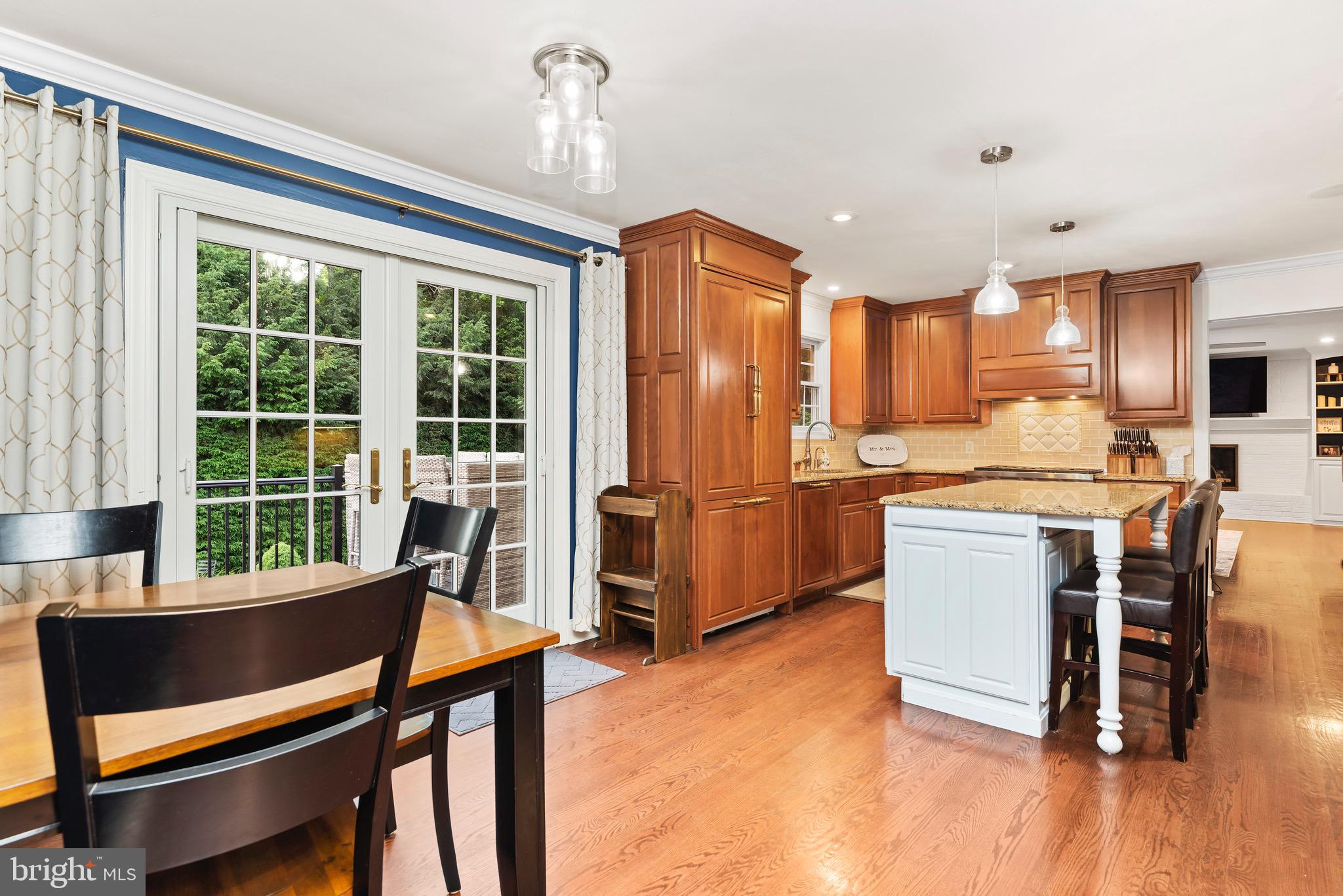 CHESTNUT HILLS - Residential