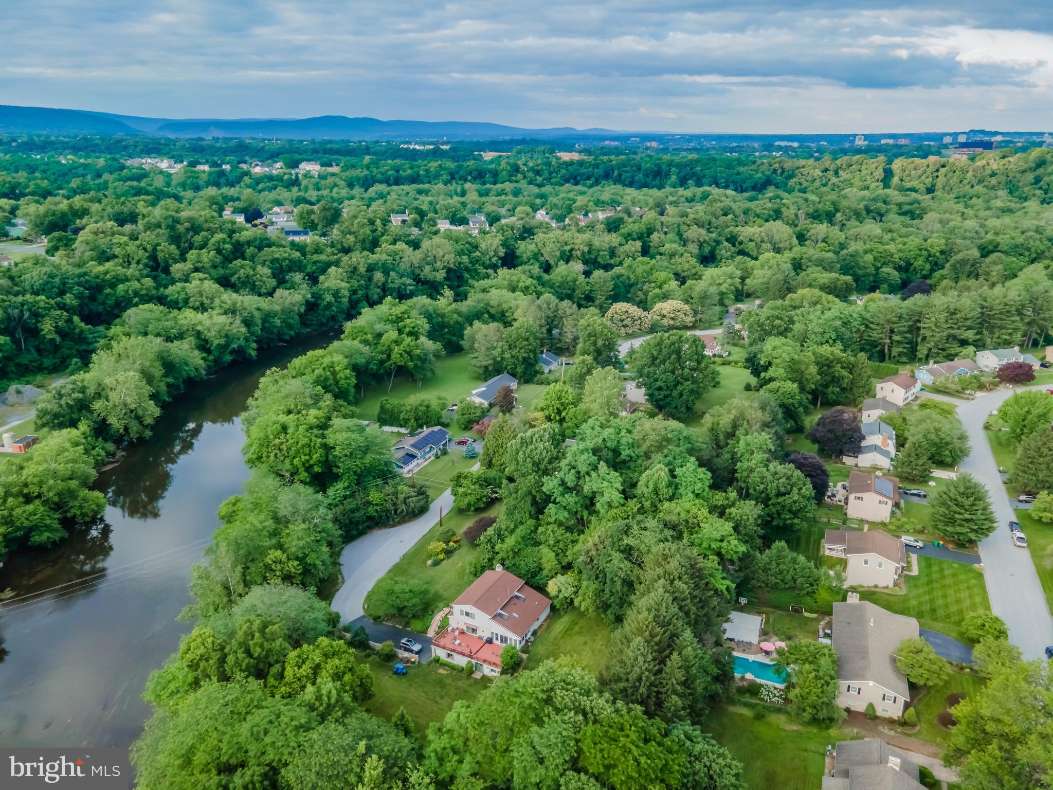 CHESTNUT HILLS - Residential