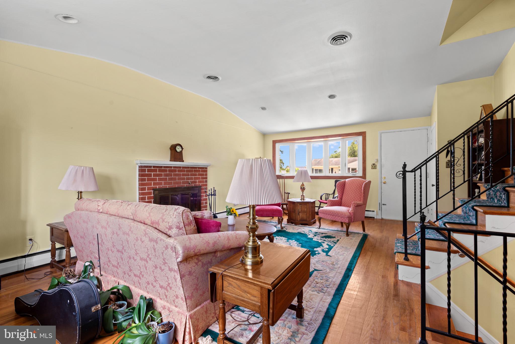 FOUNTAIN HILL - Residential