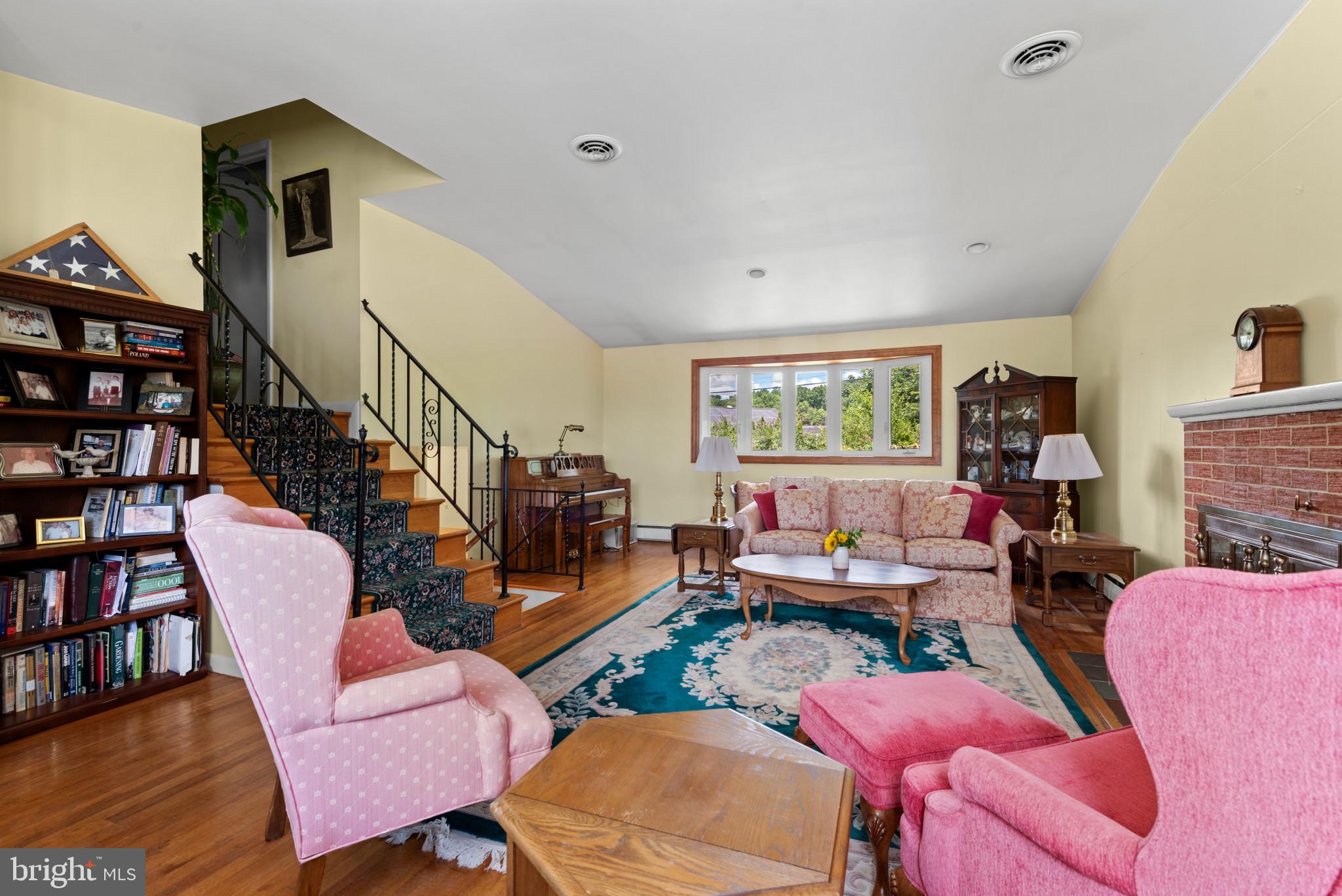 FOUNTAIN HILL - Residential