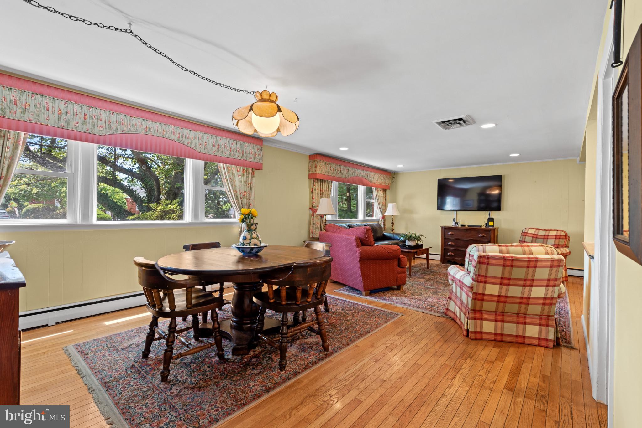 FOUNTAIN HILL - Residential