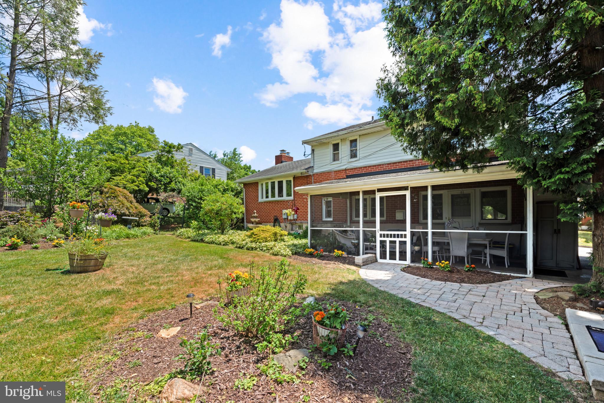 FOUNTAIN HILL - Residential
