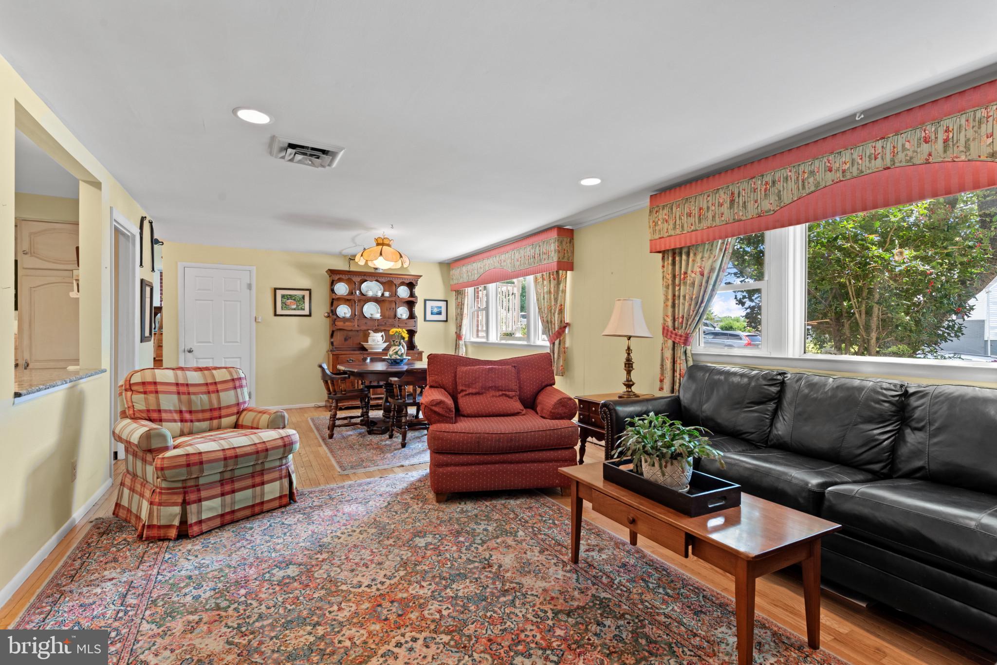 FOUNTAIN HILL - Residential