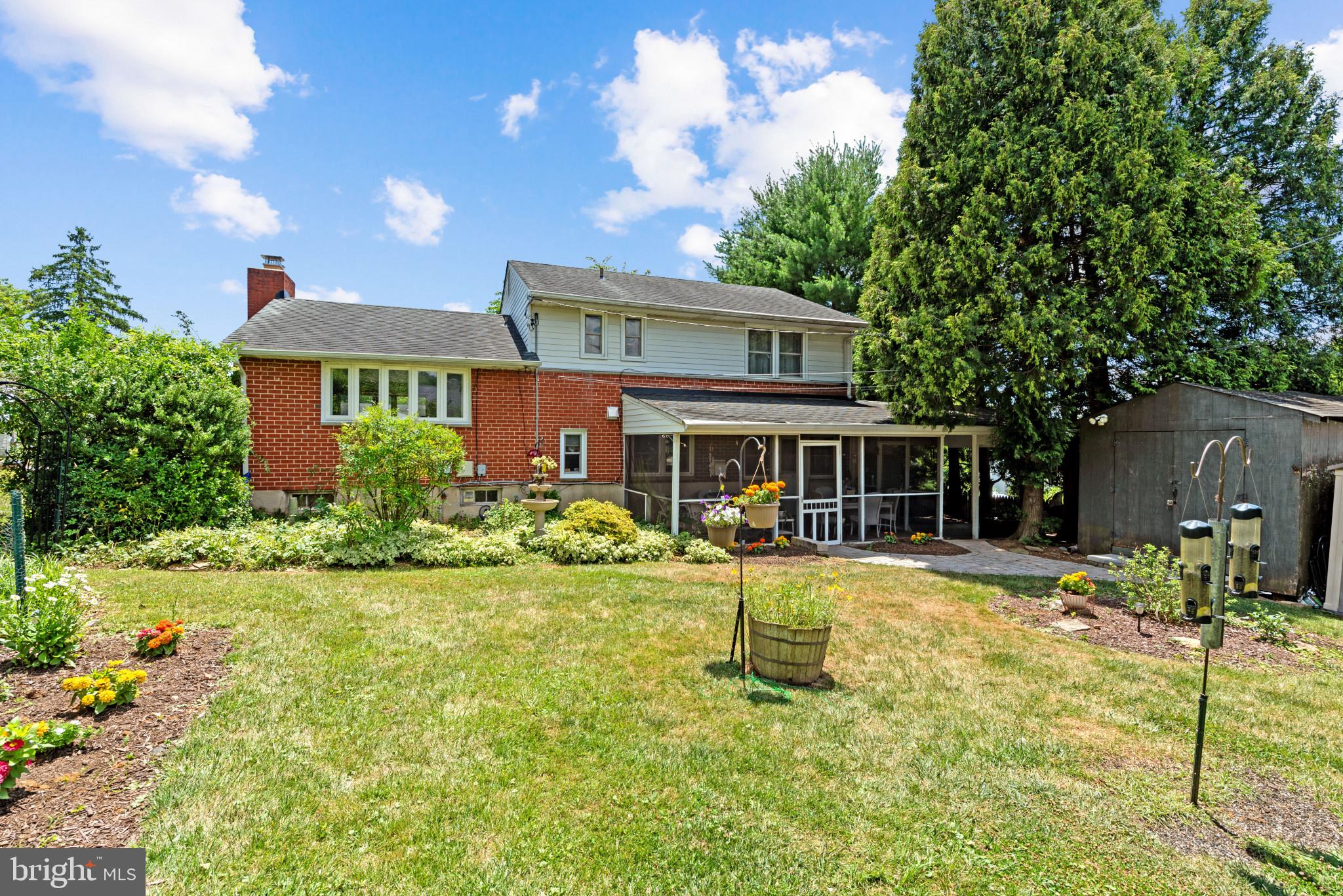 FOUNTAIN HILL - Residential